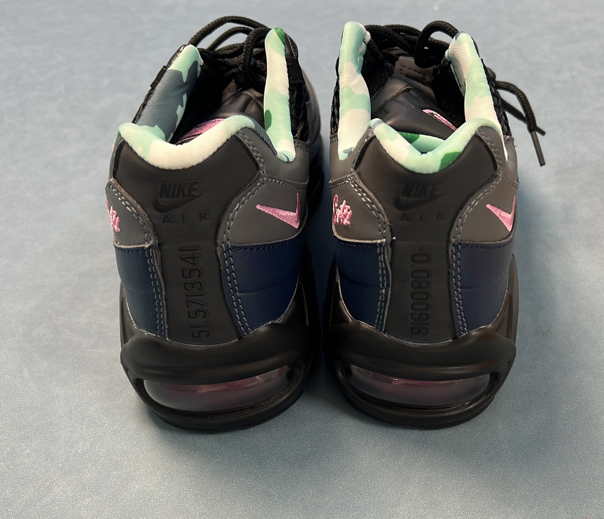 Nike Air Max 95 Sneakers for Men Women