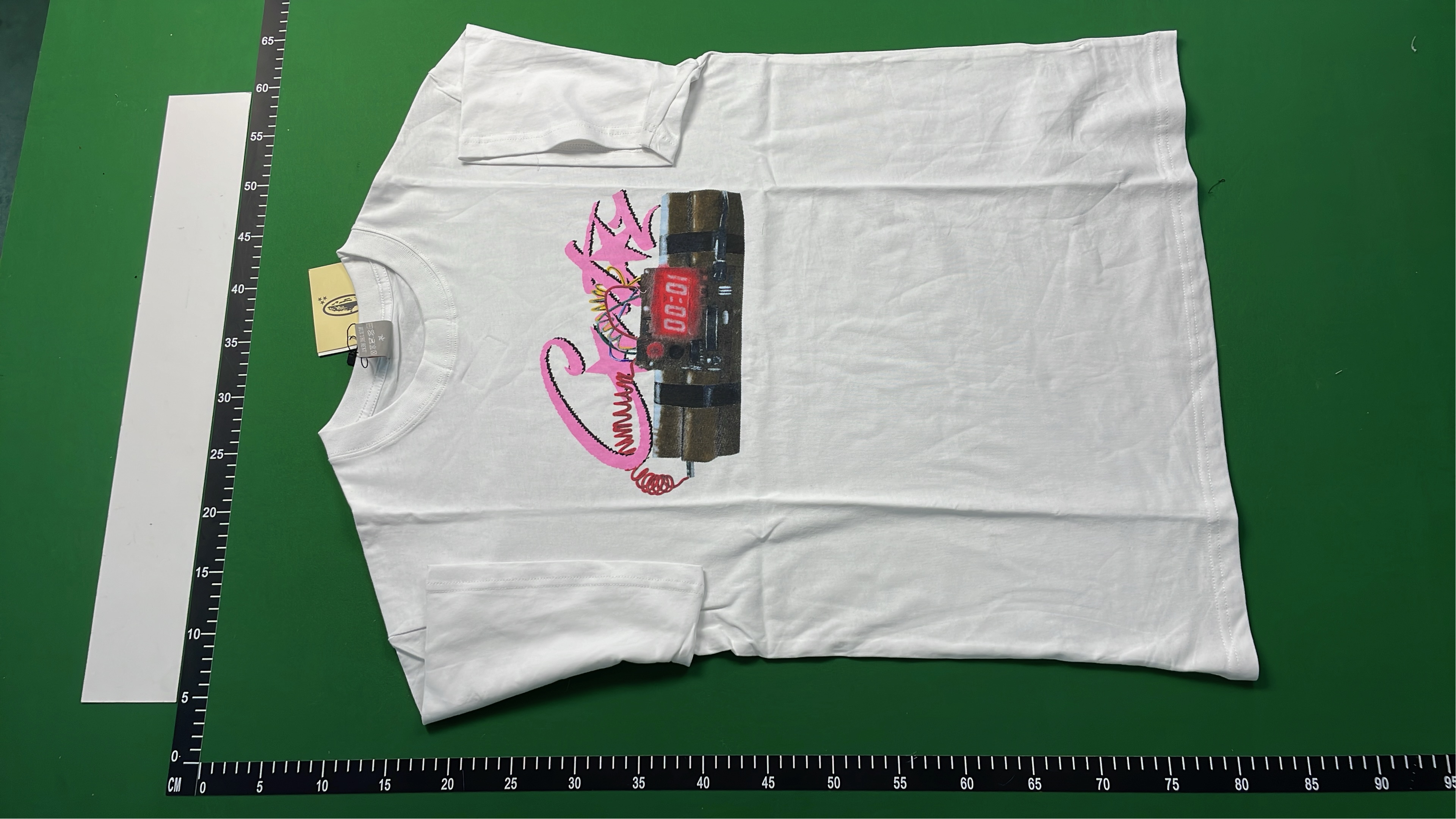 Goo Graphic T-Shirt with Bold Yellow Design