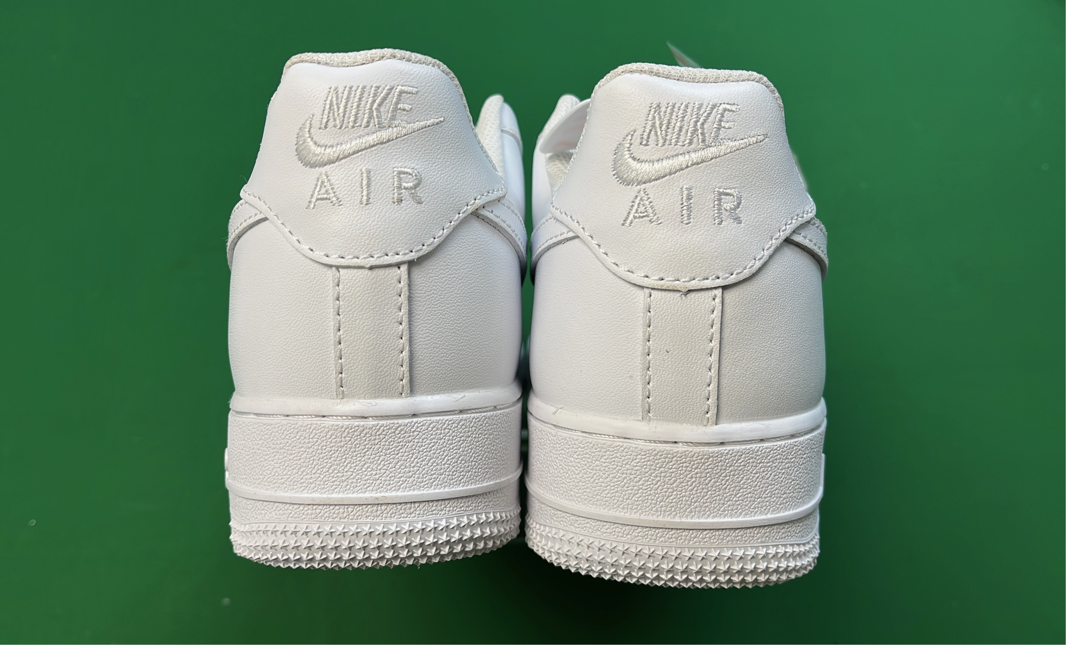Nike Air Force 1 Low Supreme Collaboration Sneakers