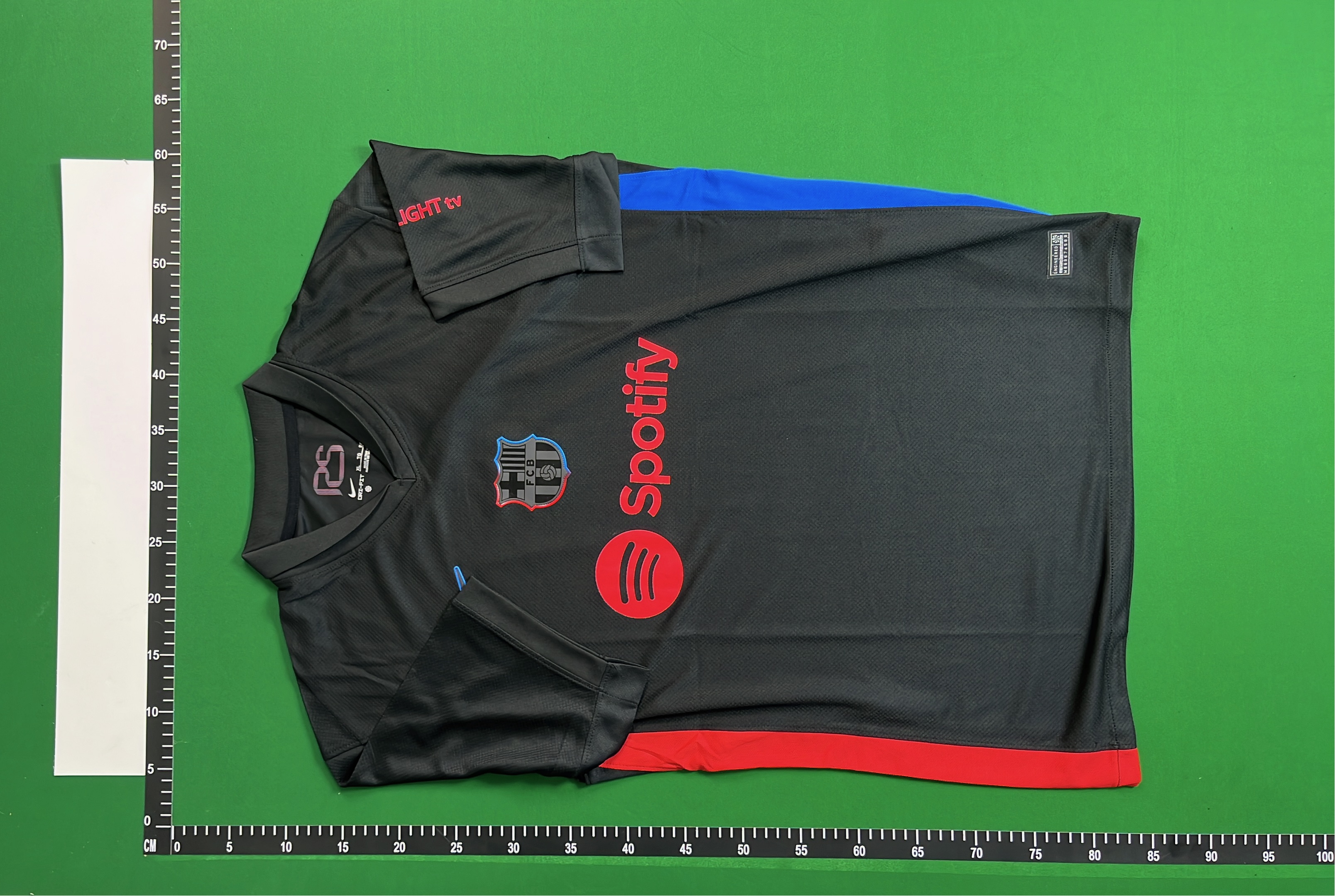 Official Football Club Jerseys for Men - AC Milan, PSG, Barcelona, Real Madrid, Liverpool, Arsenal
