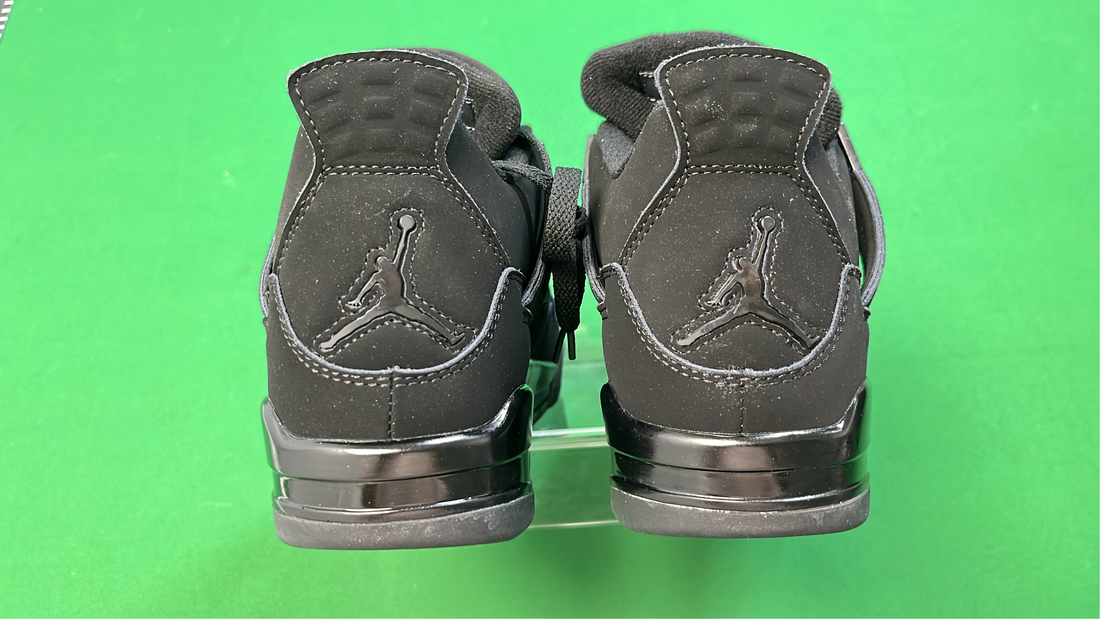 Air Jordan 4 Retro 'Olive' White Black Green Sneakers