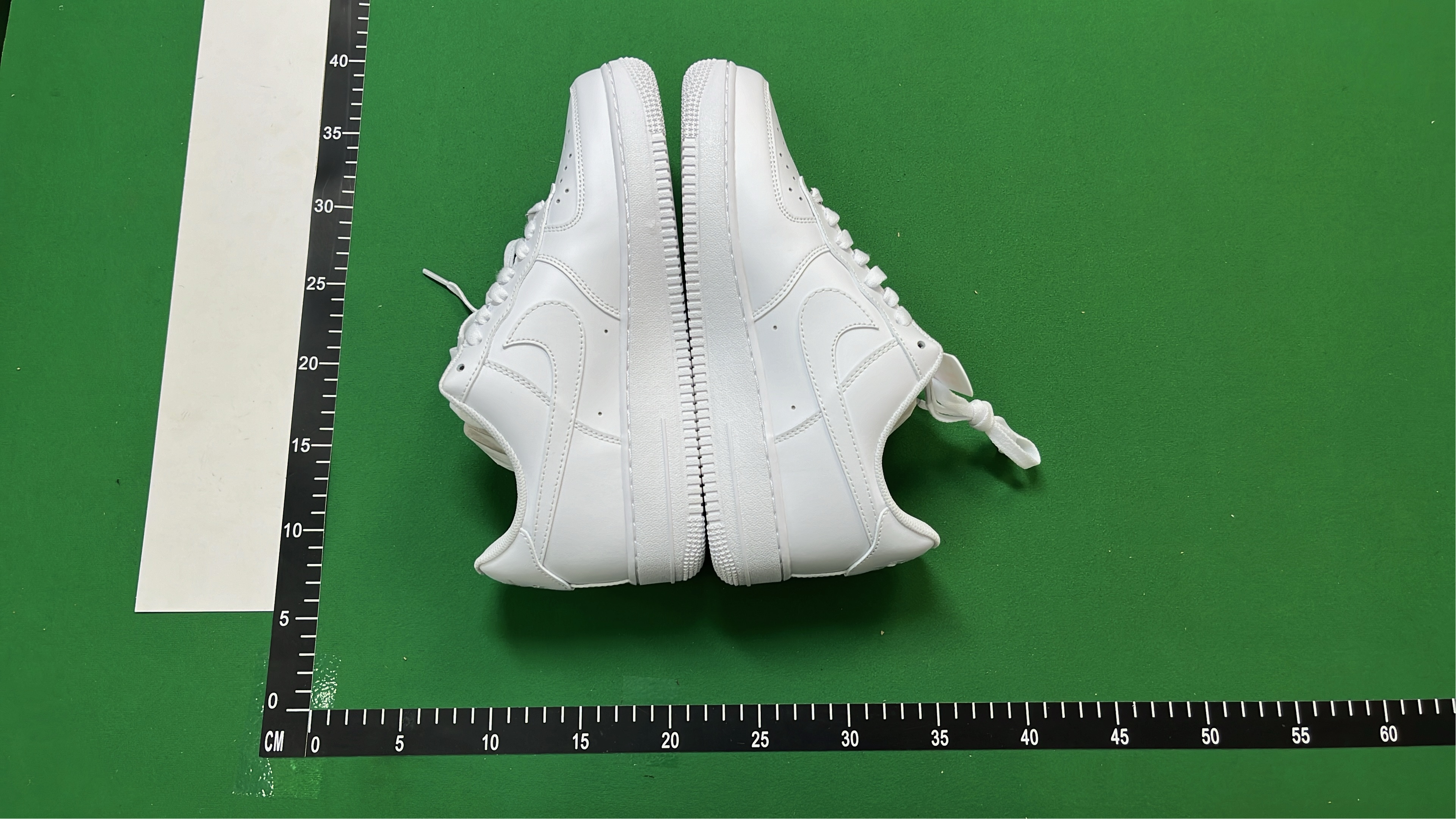 Nike Air Force 1 x Supreme White Red Swoosh Sneakers