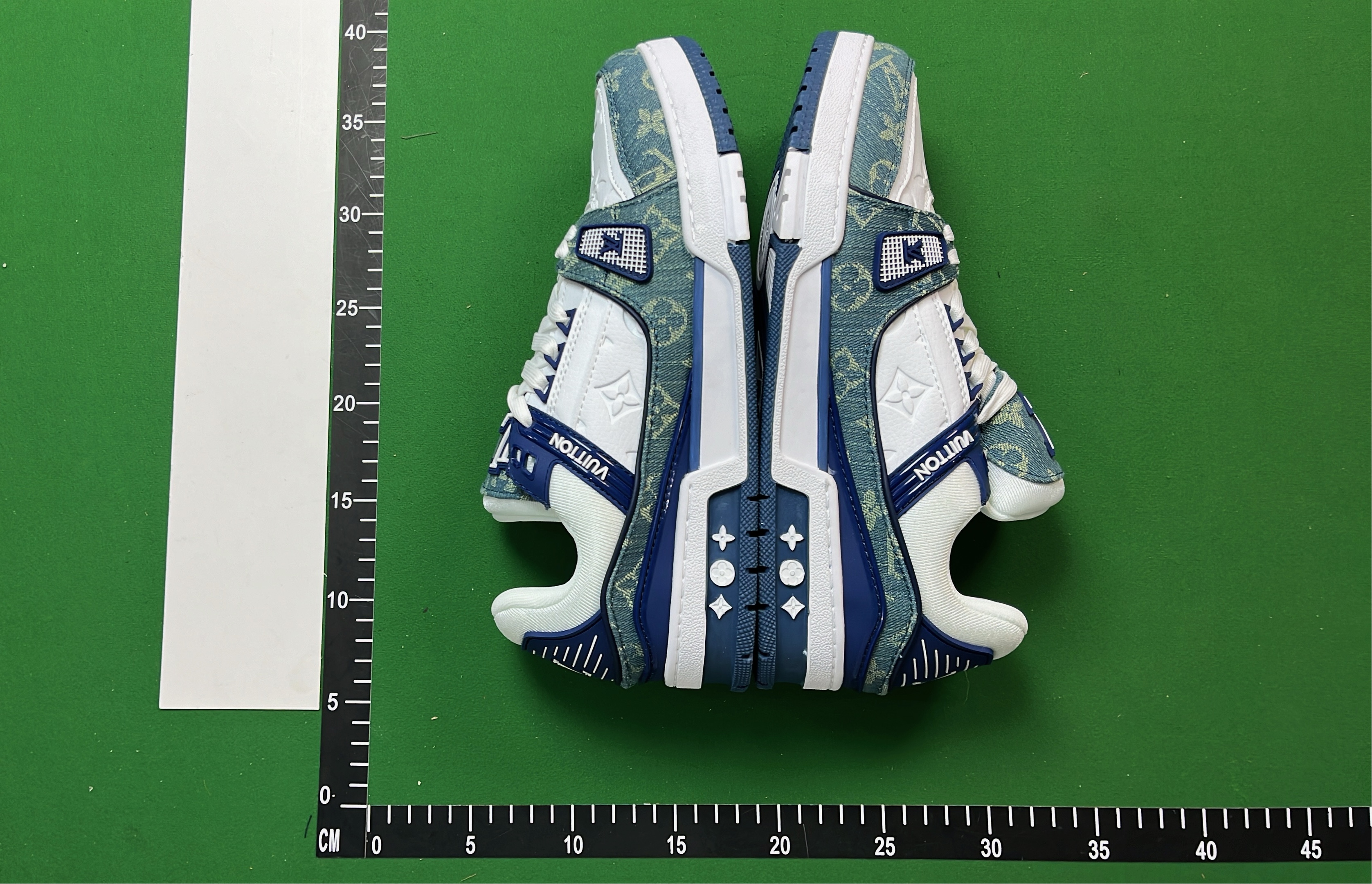 LV Monogram Sneakers Men Women Fashion Sport Shoes
