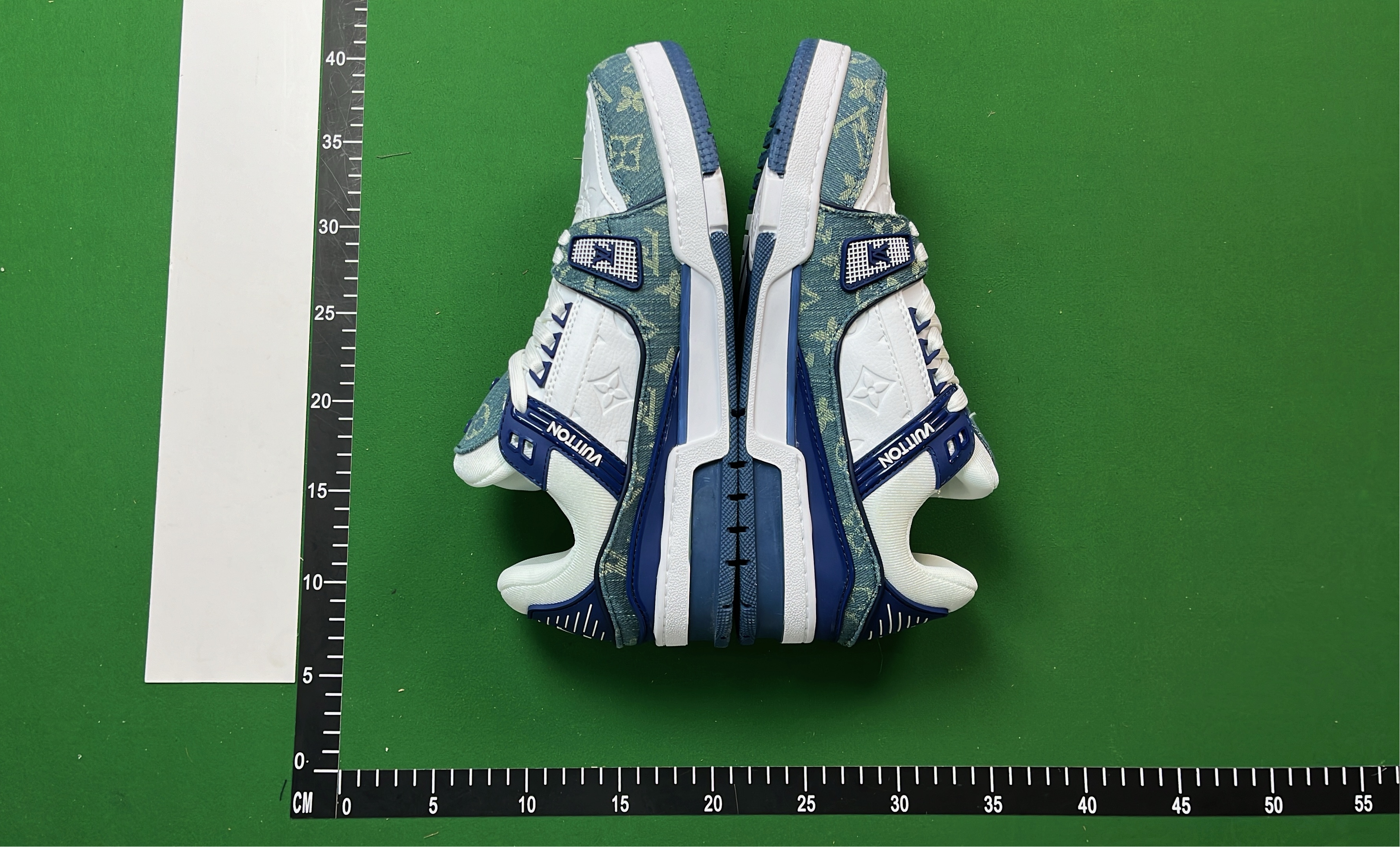LV Monogram Sneakers Men Women Fashion Sport Shoes