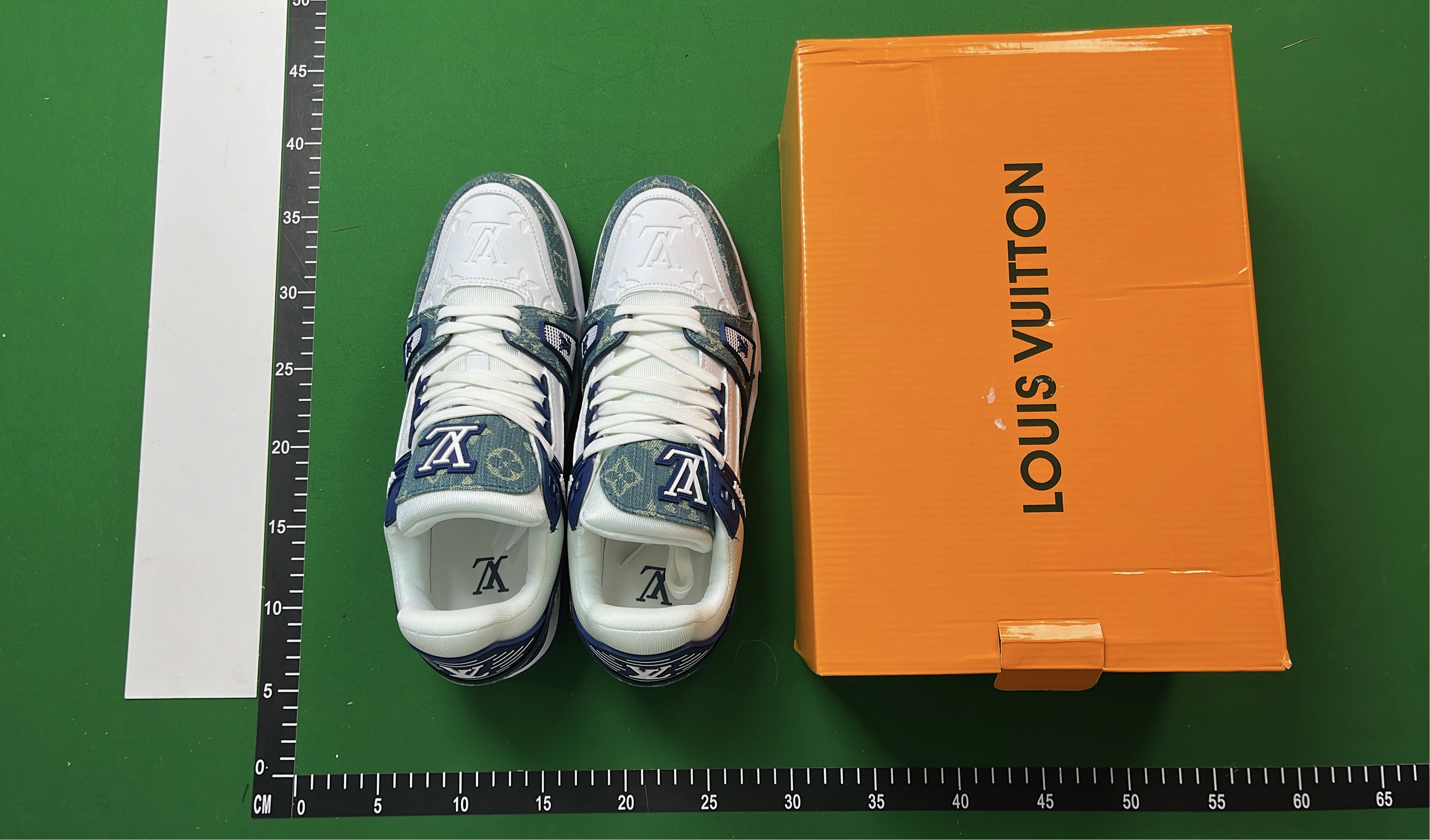 LV Monogram Sneakers Men Women Fashion Sport Shoes
