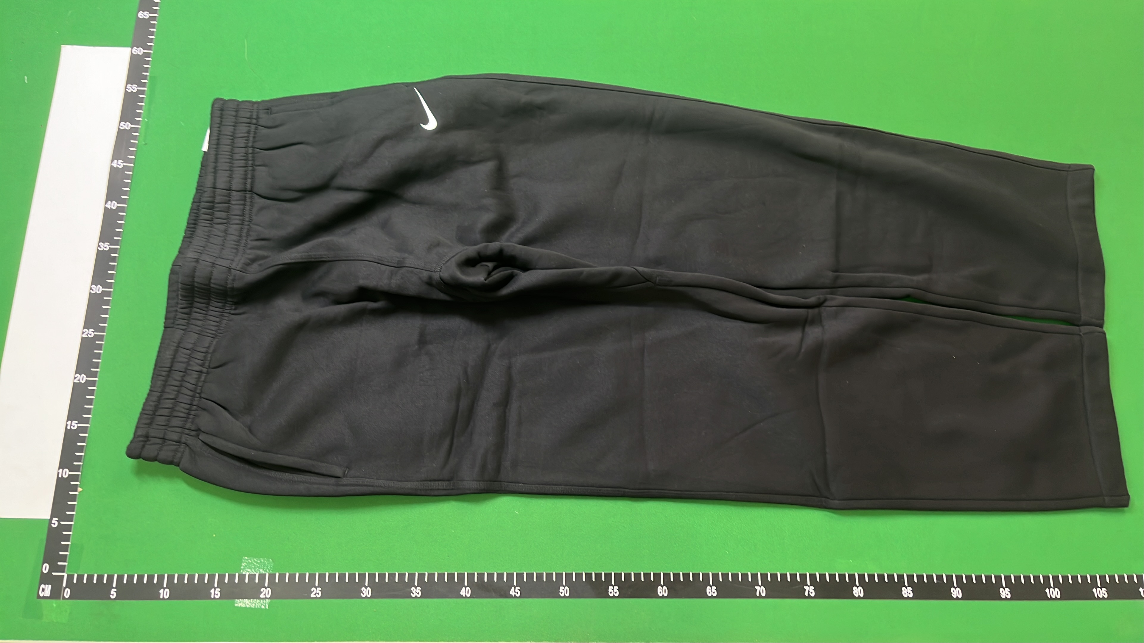 Nike Men's Therma-FIT Sweatpants - Comfortable Athletic Wear
