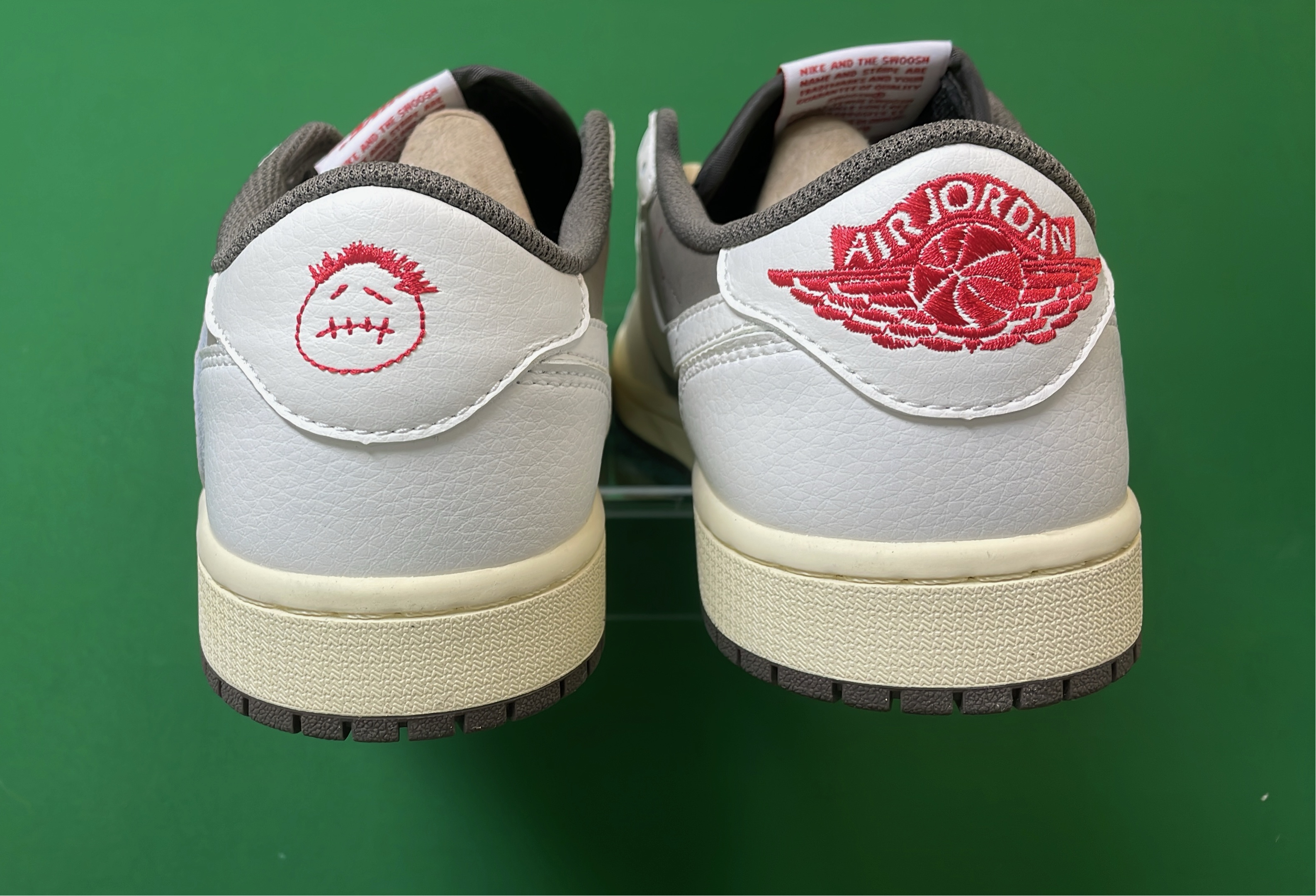 Air Jordan 1 Low Sneakers - Classic Colorways for Men