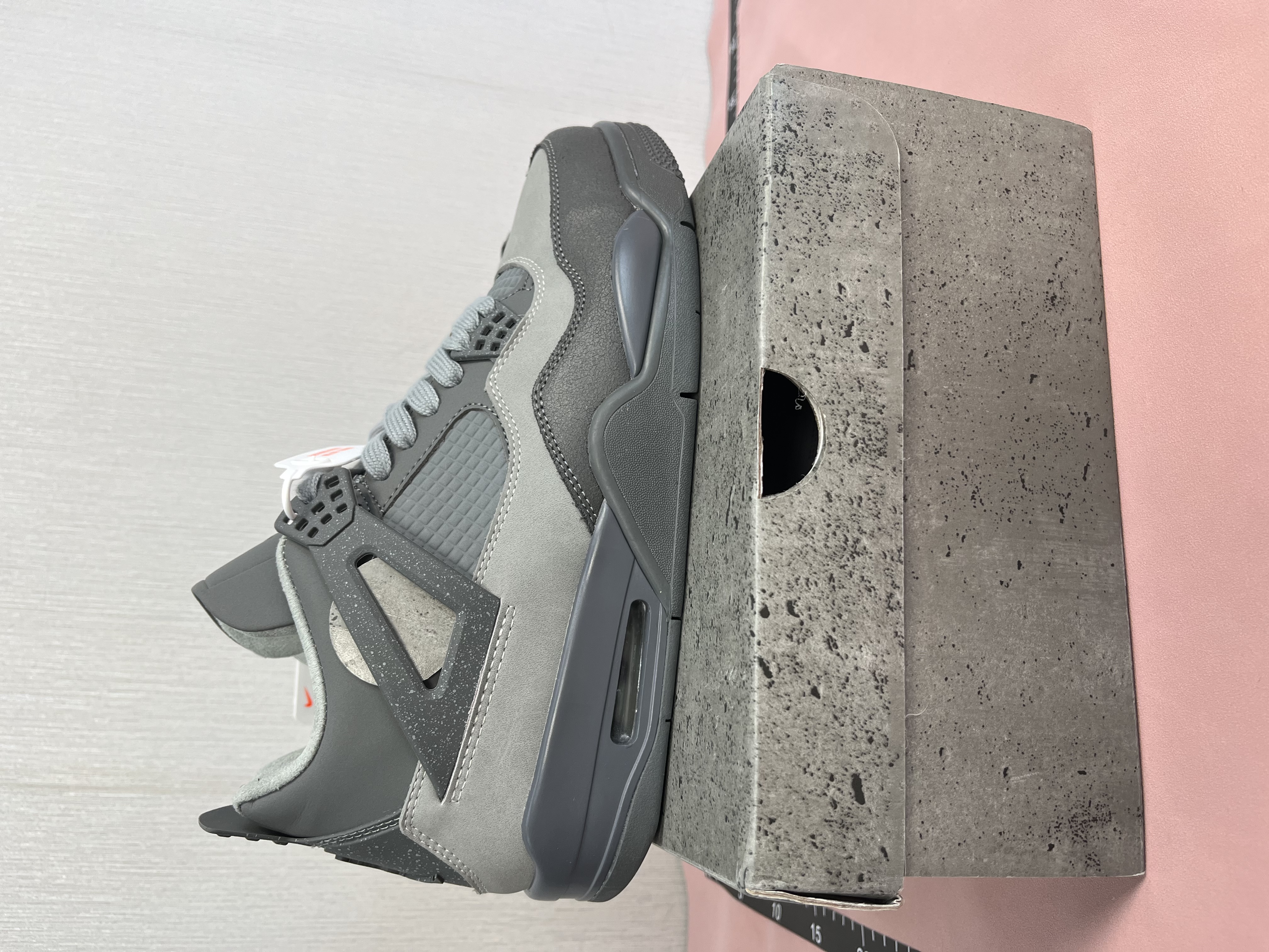 Air Jordan 4 Retro Sneakers - Classic Basketball Shoes for Men