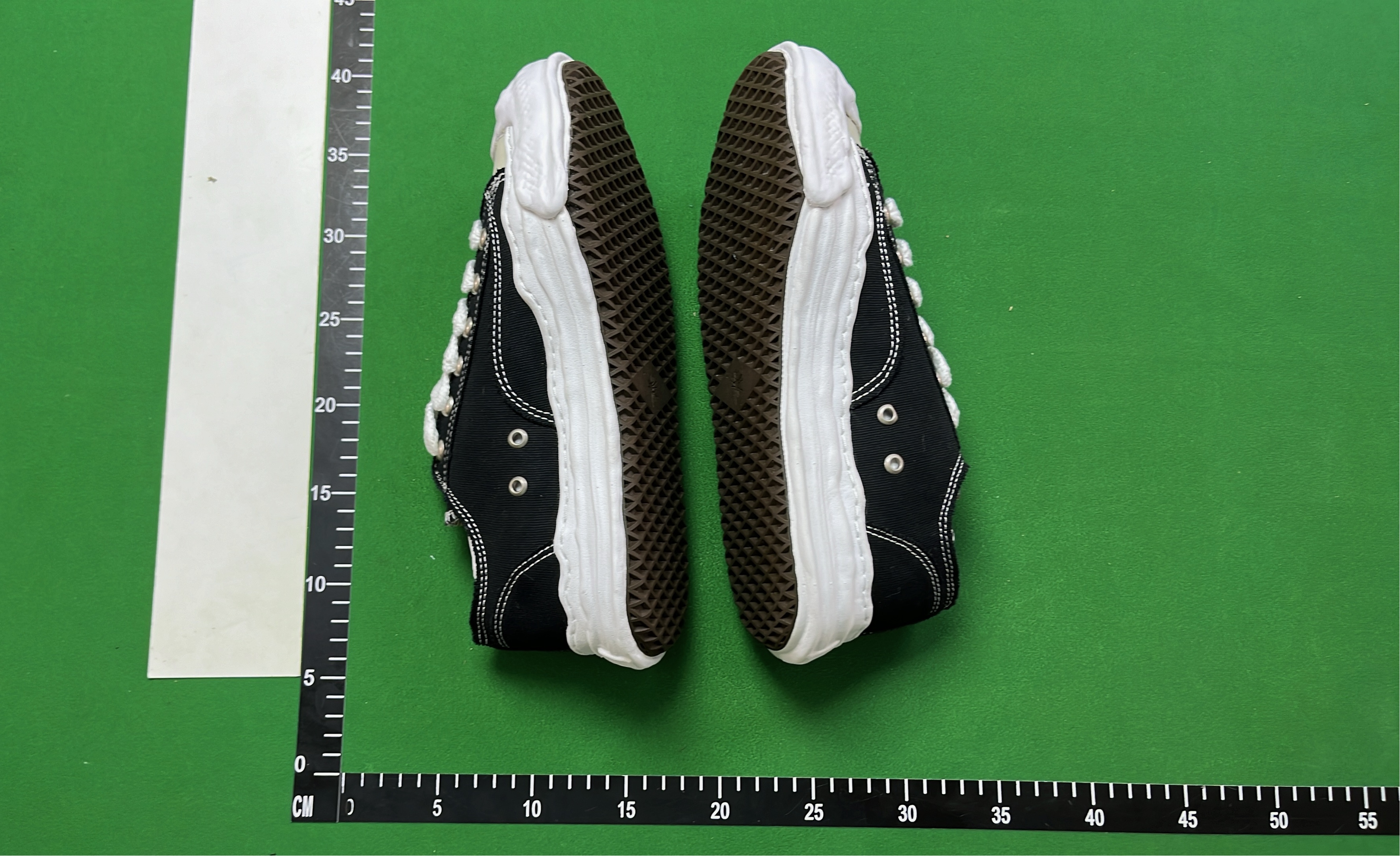 Converse Chuck Taylor All Star Low Top Sneakers