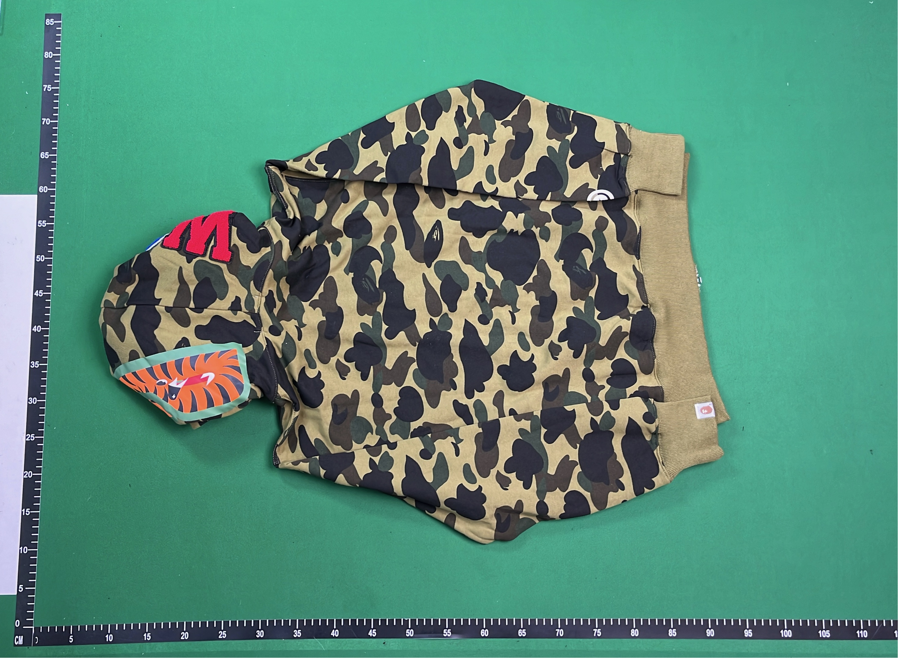 BAPE Shark Hoodie Sweatshirt Men Women Streetwear Camo Print Hooded Jacket