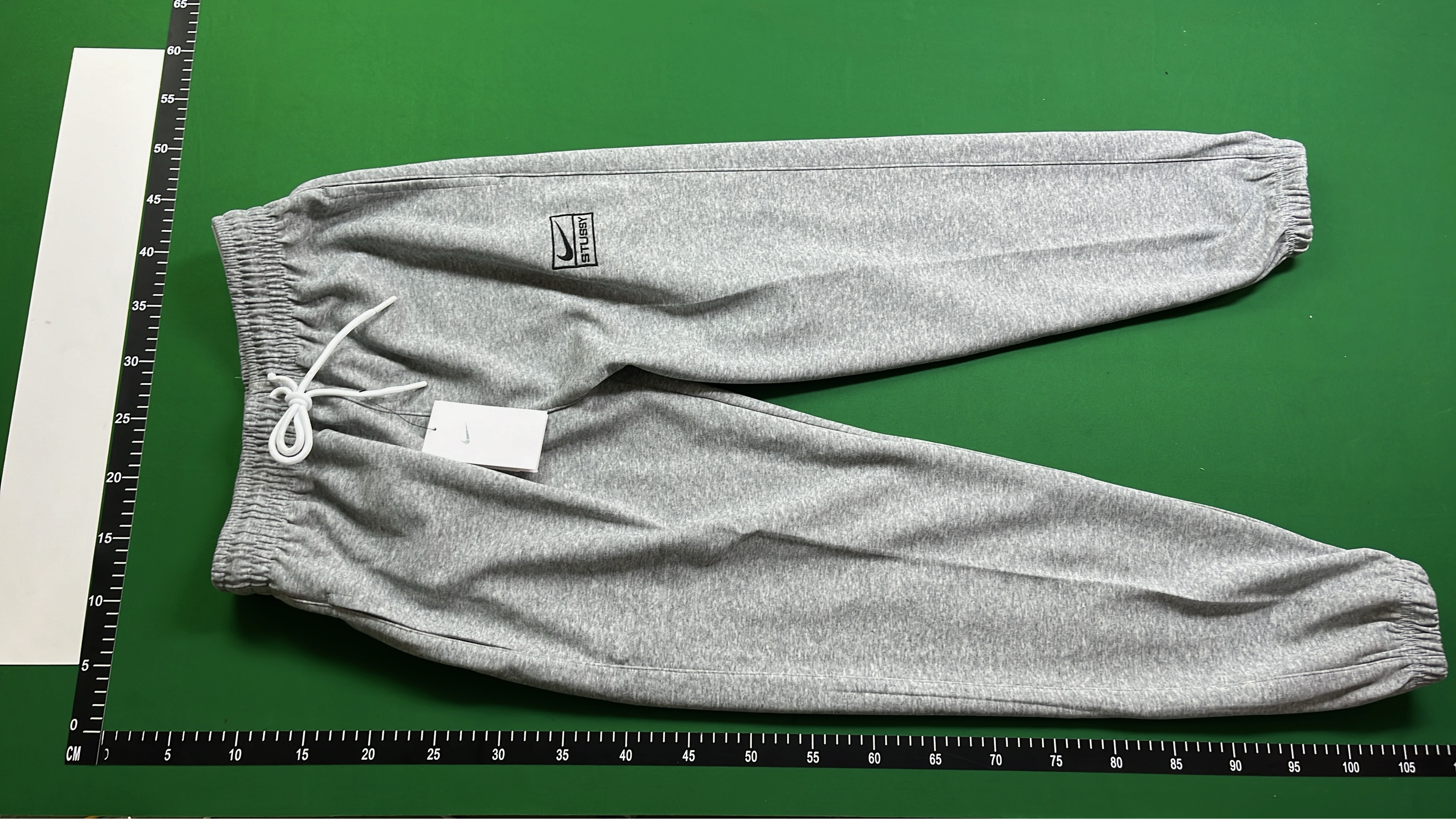 Gray Sweatshirt and Jogger Set for Men - Comfortable Casual Wear