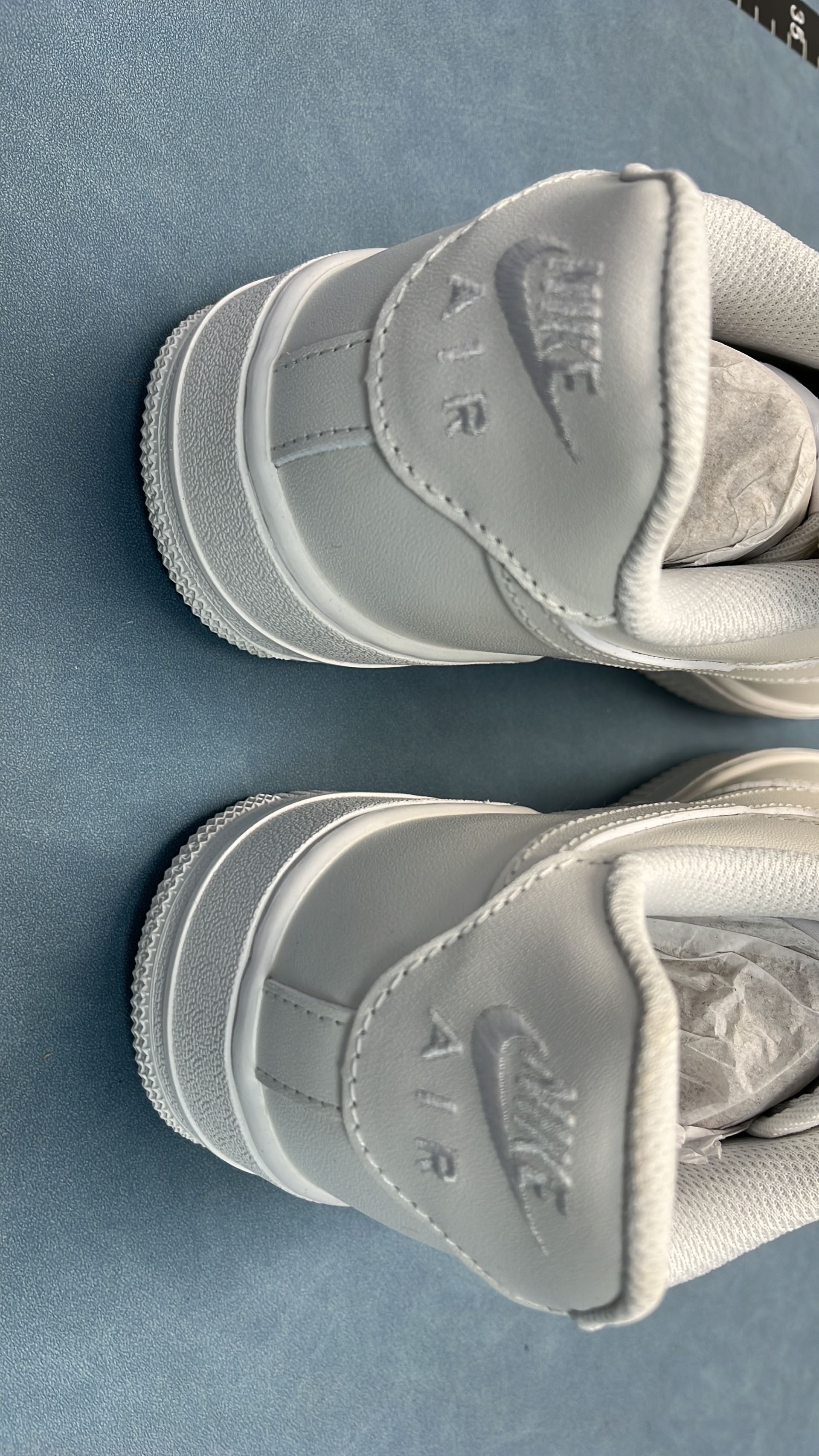 Supreme x Nike Air Force 1 Low