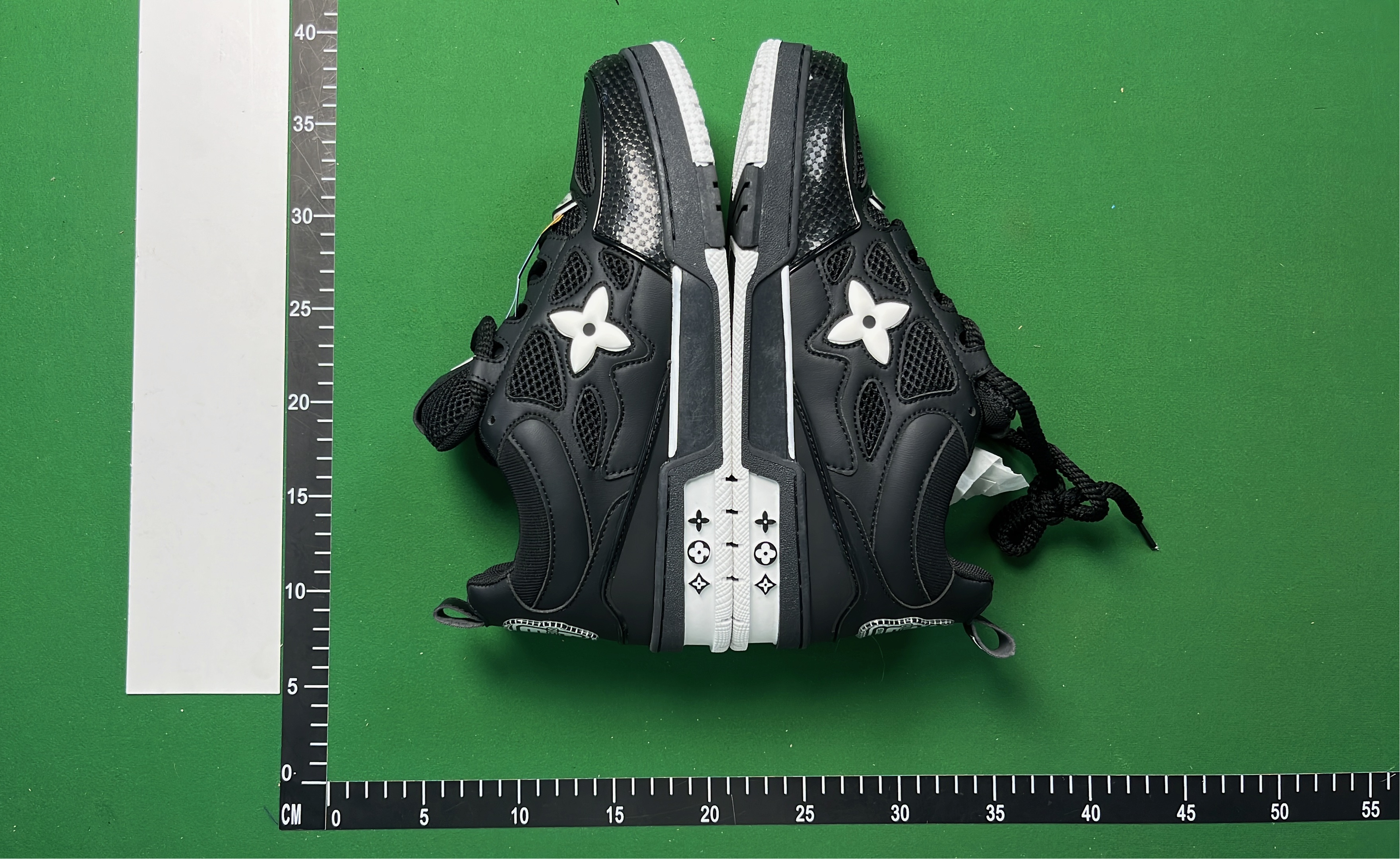 Black Kangaroos 510470ASQUY Sneakers for Men and Women
