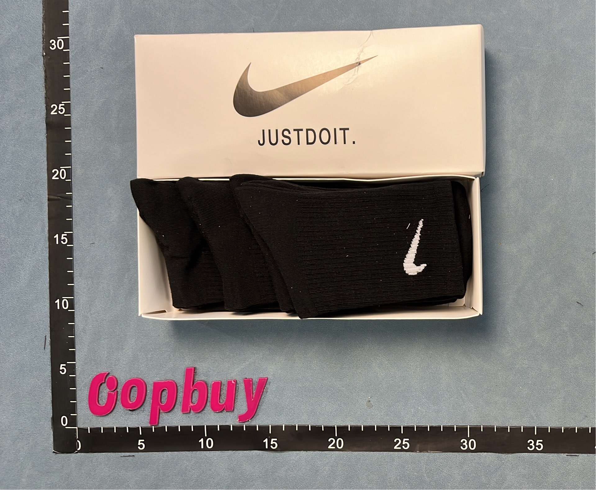 Nike Crew Socks 3-Pack - Gray, White, Black