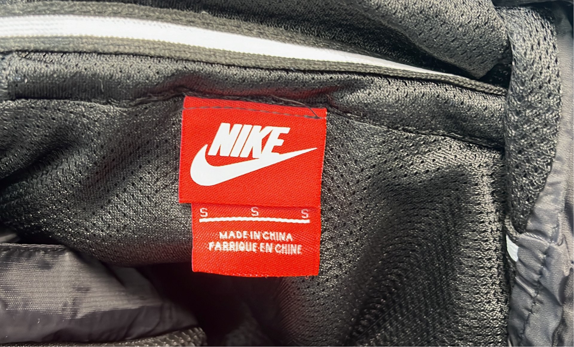 Nike Windbreaker Jacket for Men Women