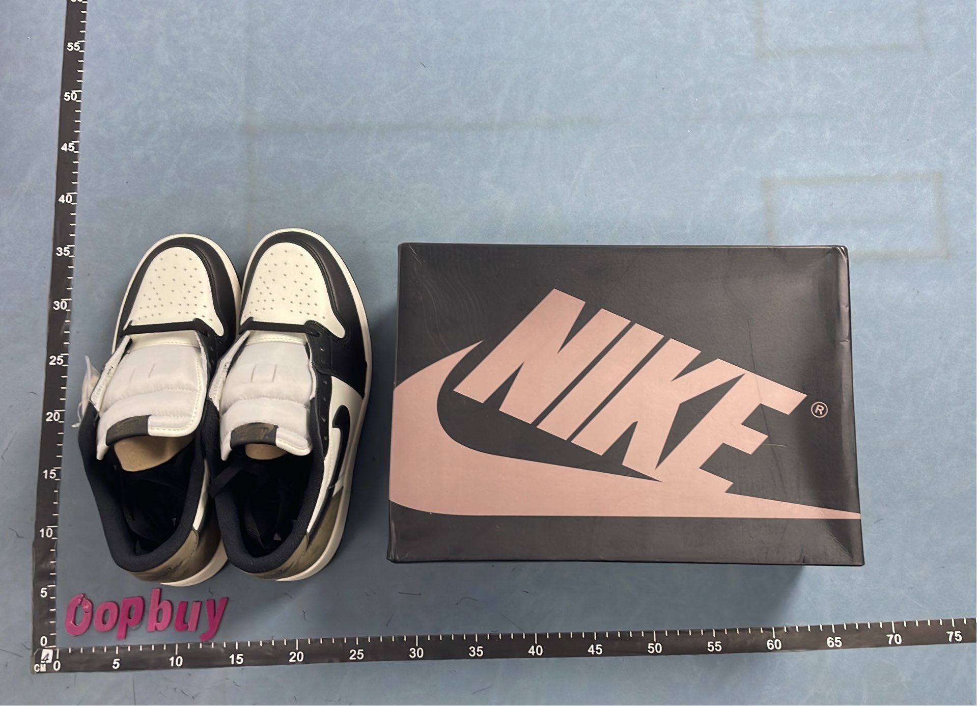 Air Jordan 1 Low Red White Black Sneakers