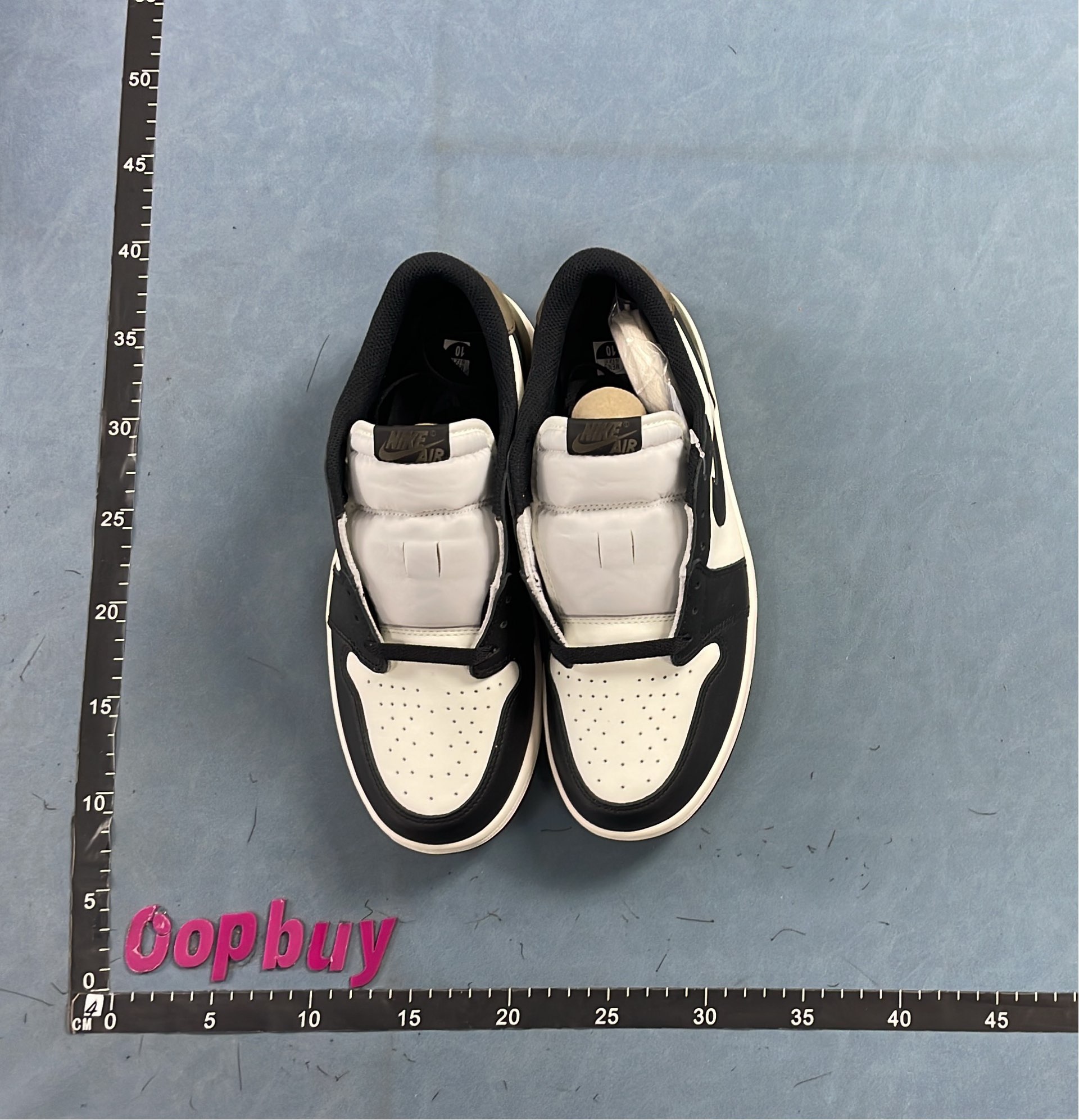 Air Jordan 1 Low Red White Black Sneakers