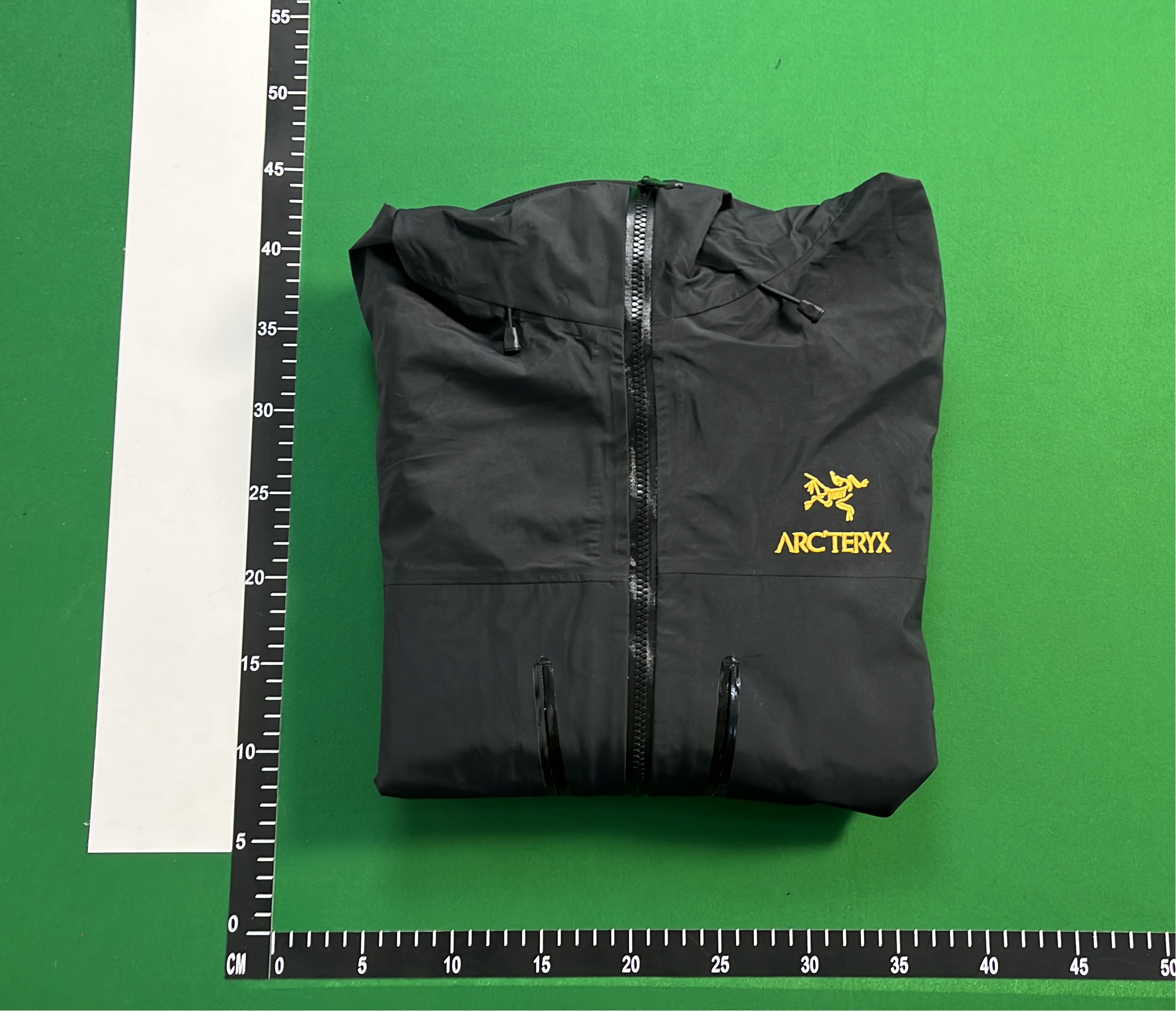 Waterproof Hooded Jacket for Men - Lightweight & Breathable Outdoor Wear