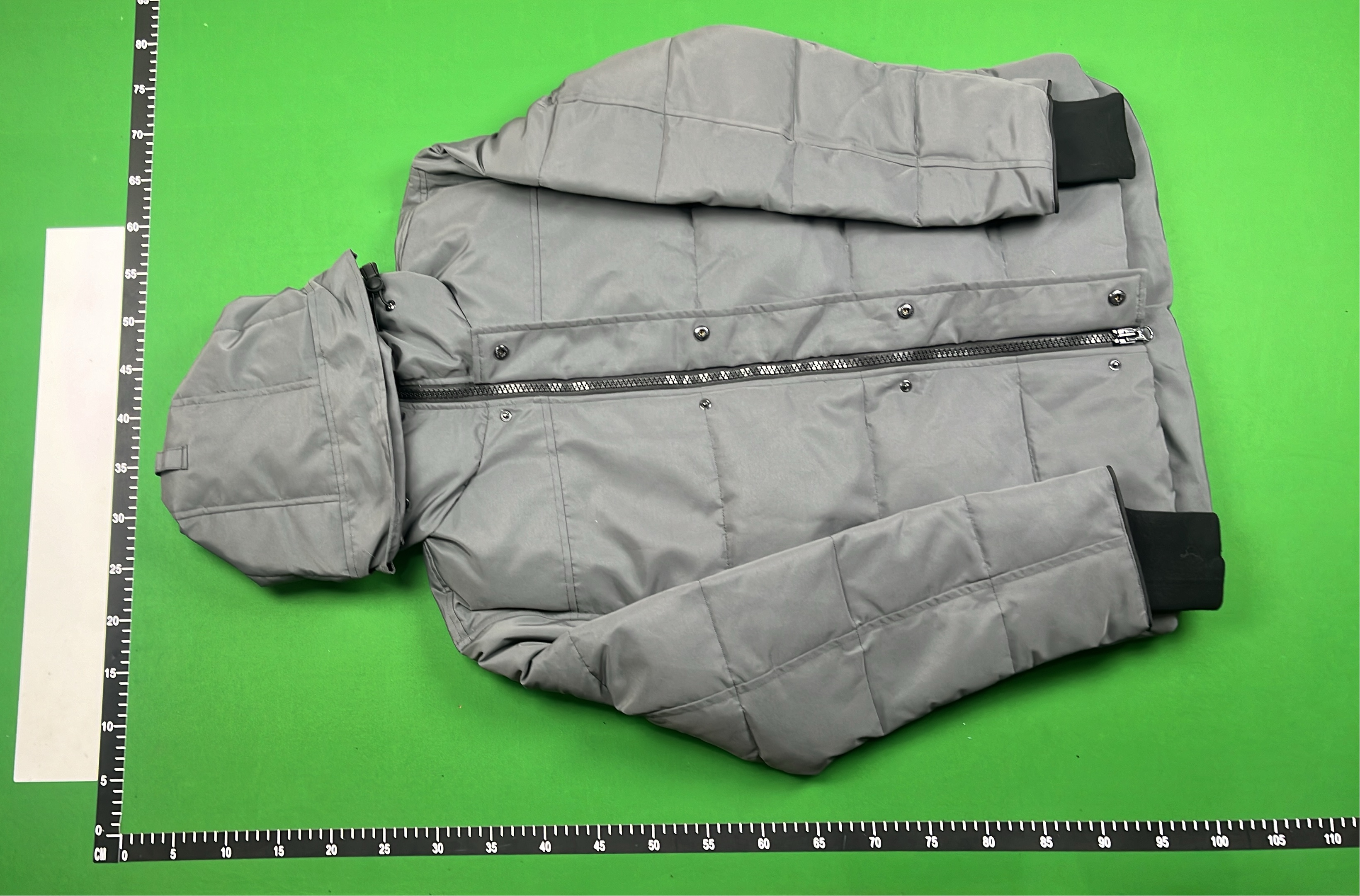 Light Beige Puffer Jacket with Hood and Front Pockets