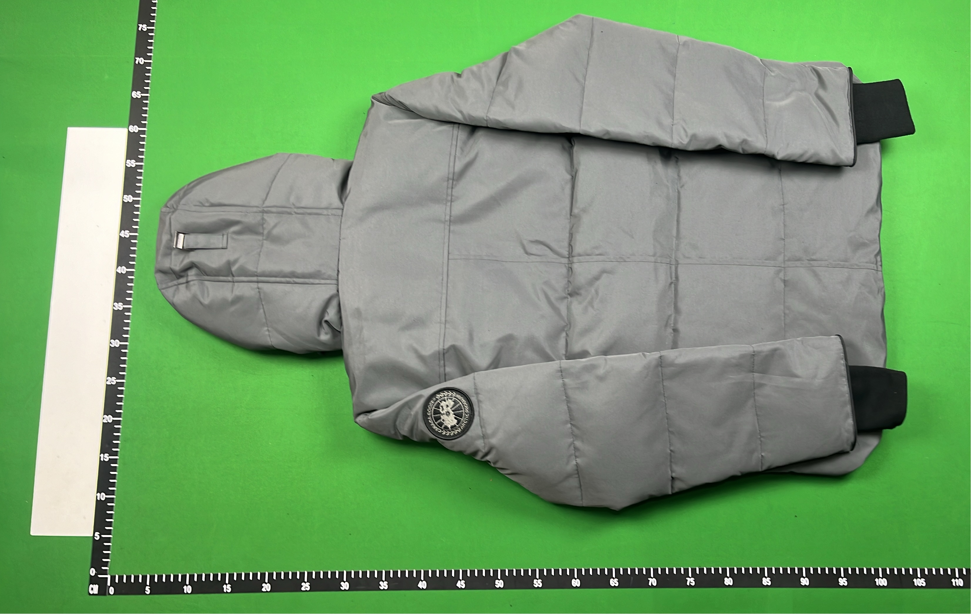 Light Beige Puffer Jacket with Hood and Front Pockets