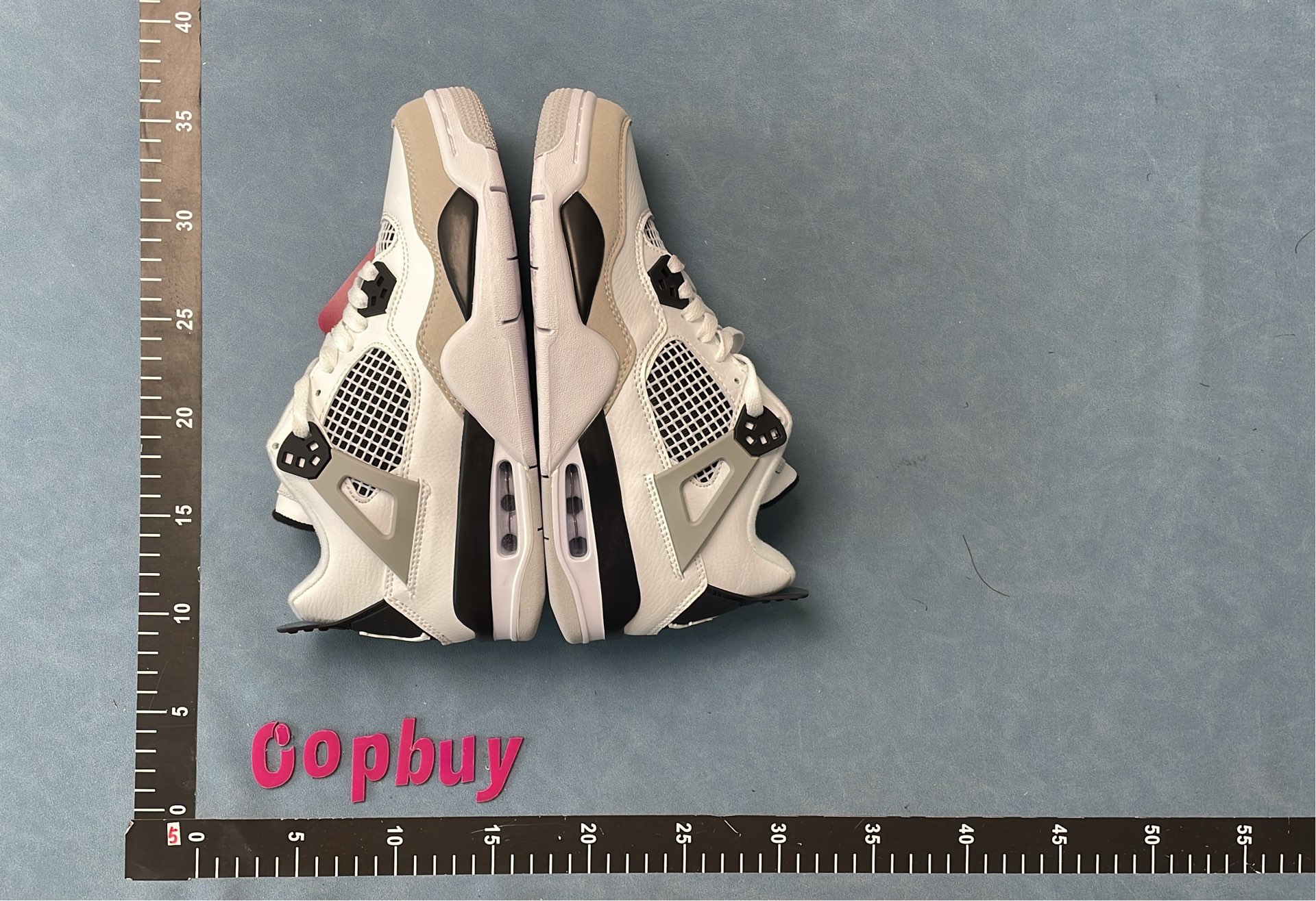 Air Jordan 4 Retro Sneakers - Classic Basketball Shoes