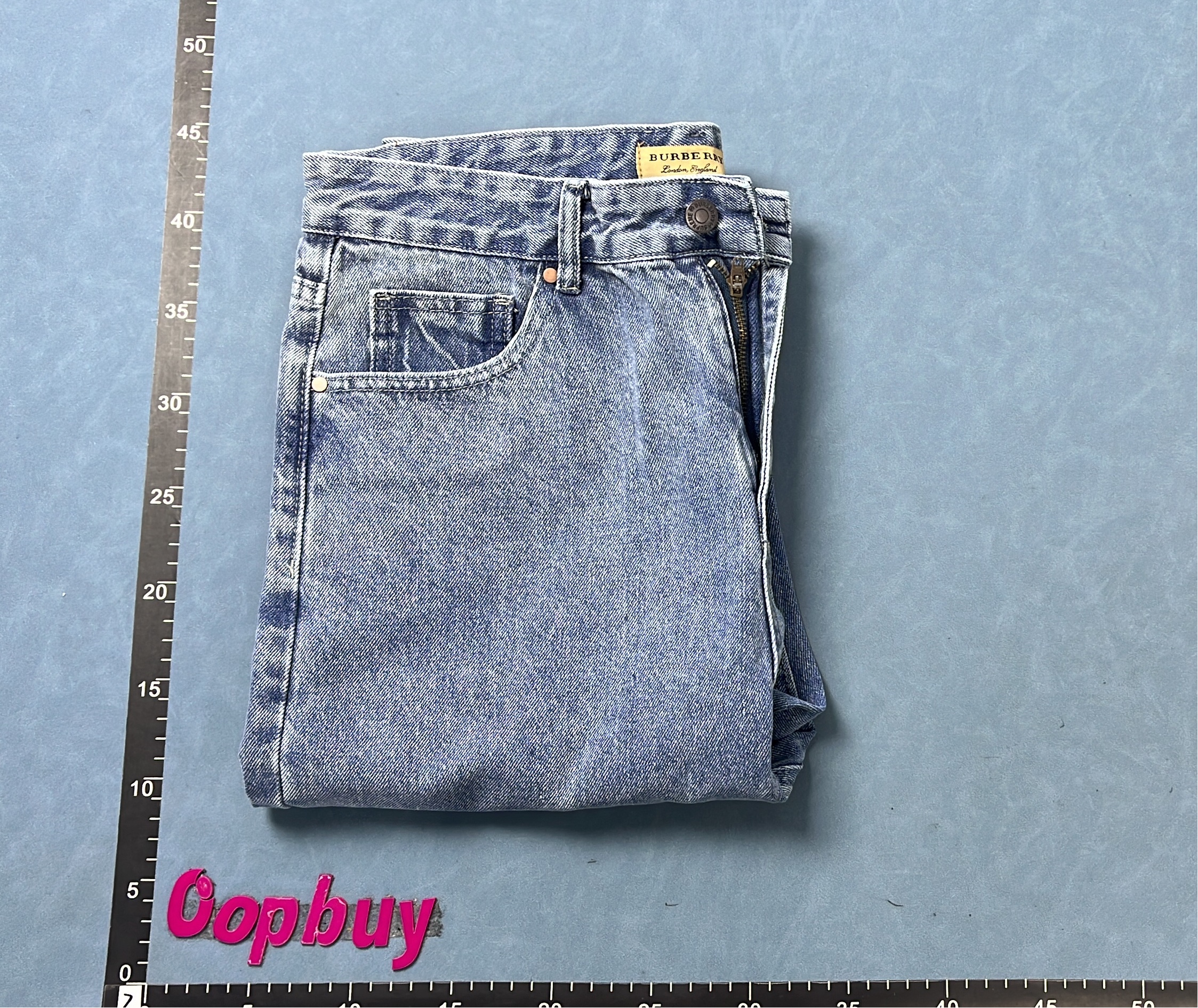 Burberry Blue Denim Jeans with Equestrian Knight Logo
