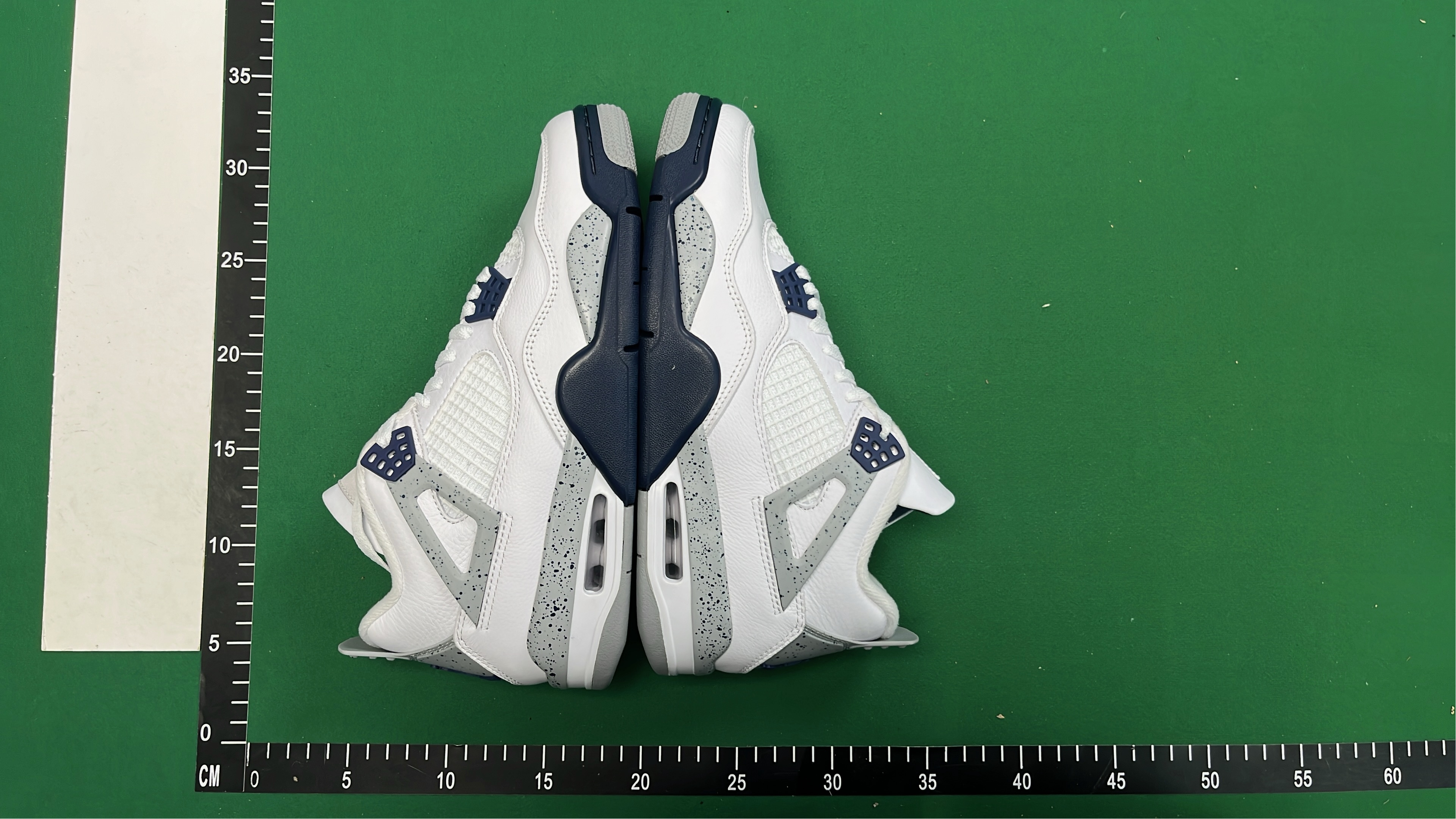 Nike Air Jordan 4 Retro Sneakers