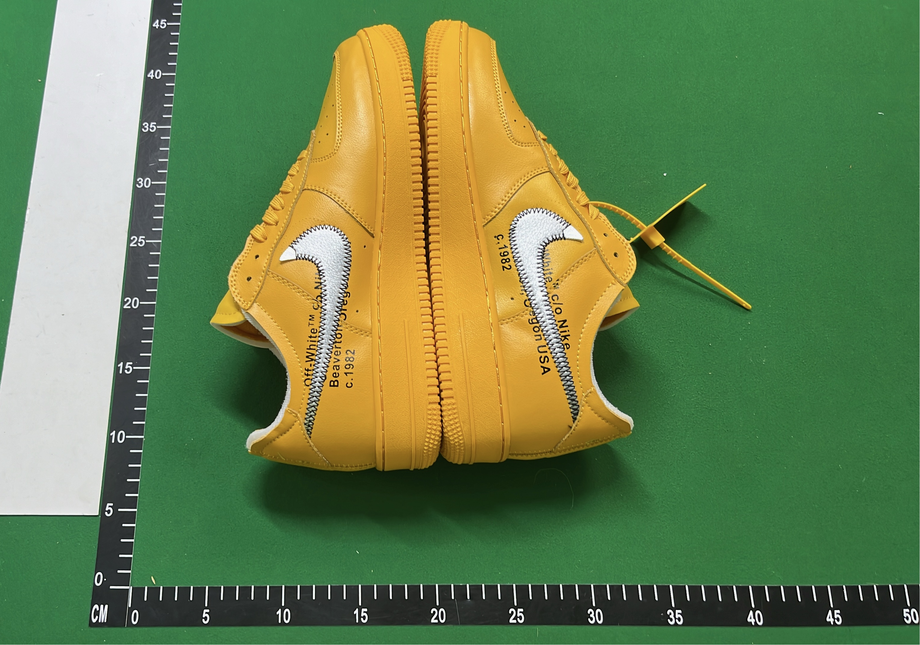 Nike Air Force 1 Low Supreme Collaboration Sneakers
