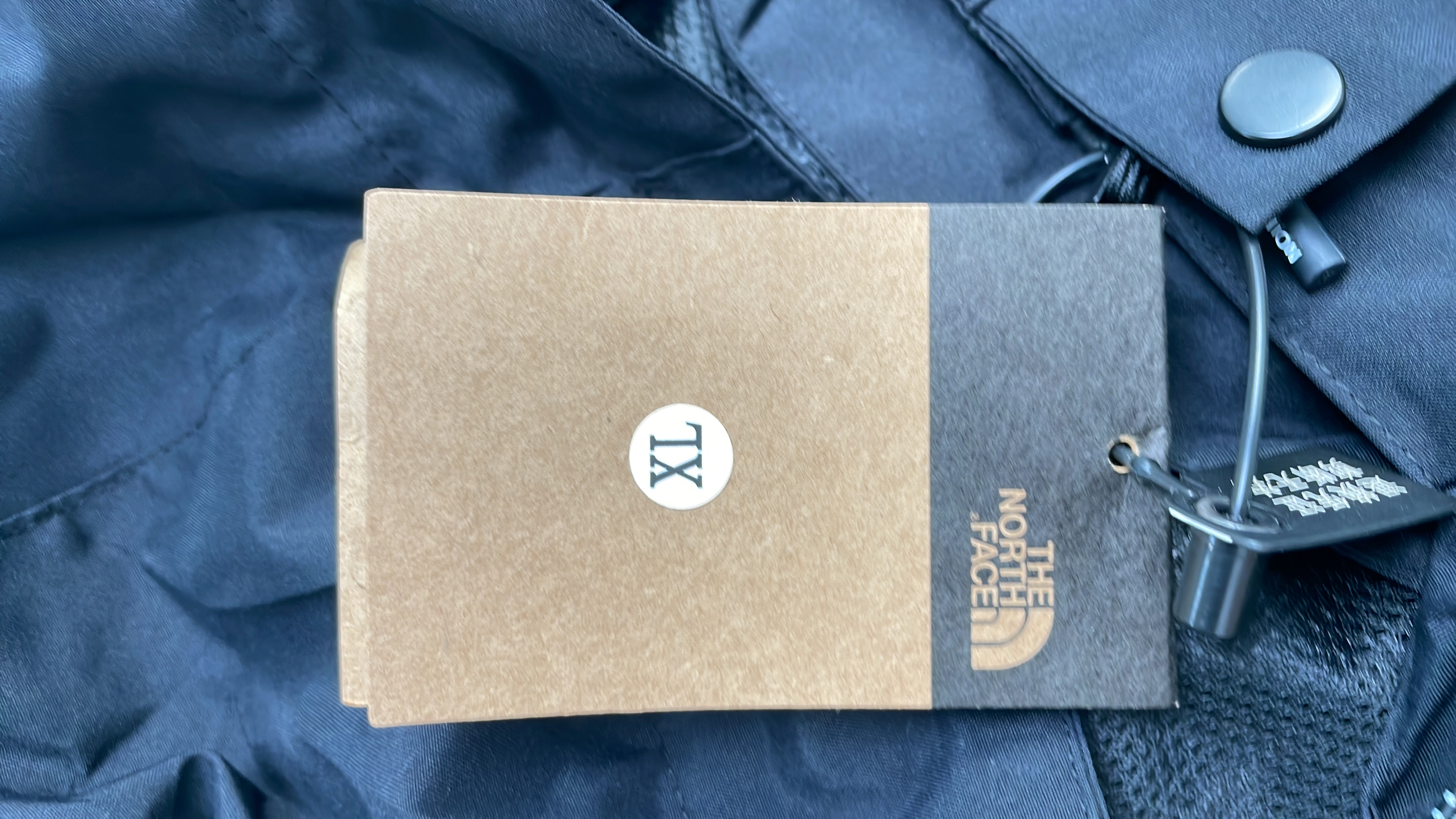 The North Face Men's Lightweight Windbreaker Jacket