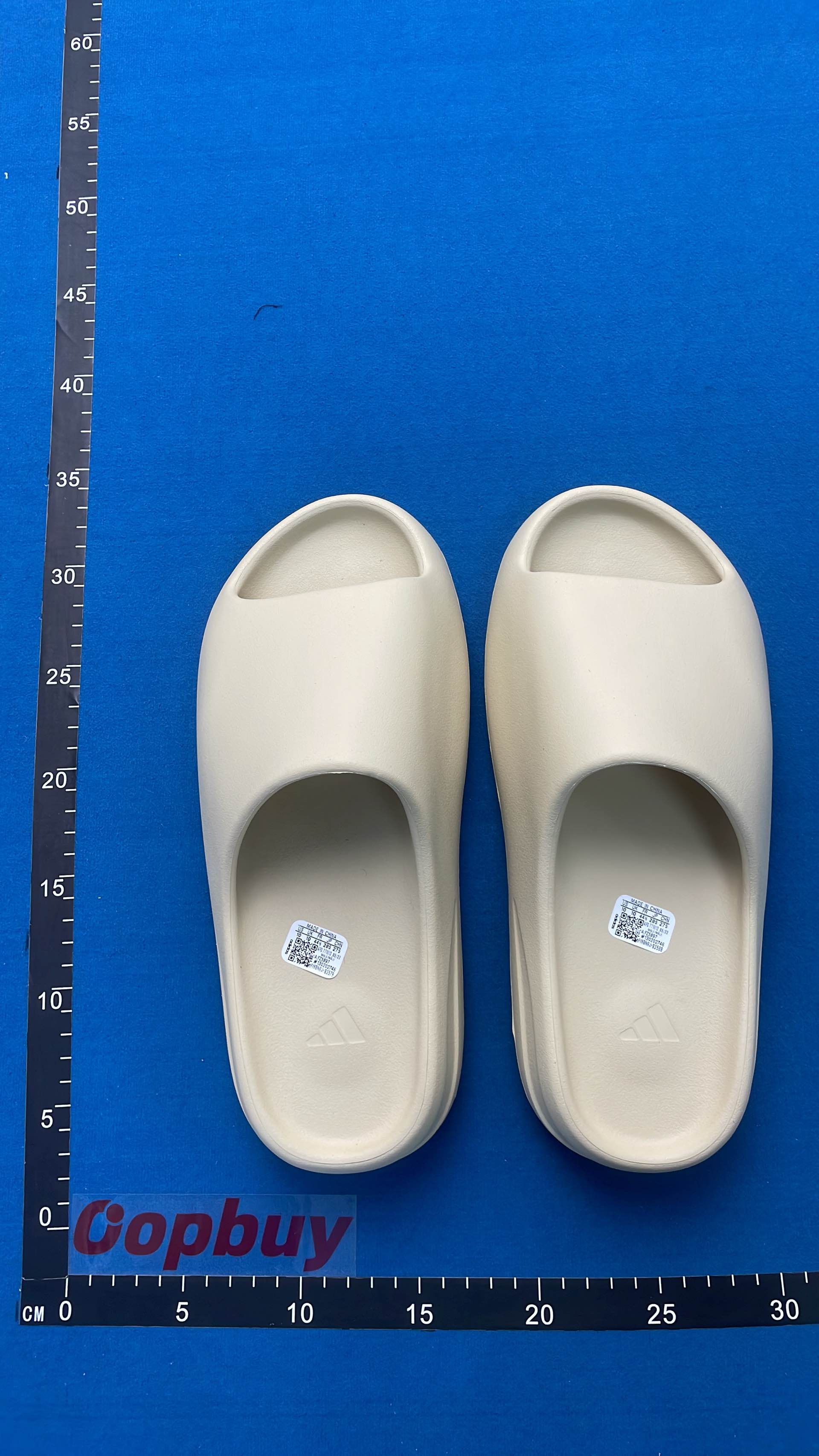 Yeezy Slide Sandals - Comfortable & Stylish Foam Slides in Multiple Colors