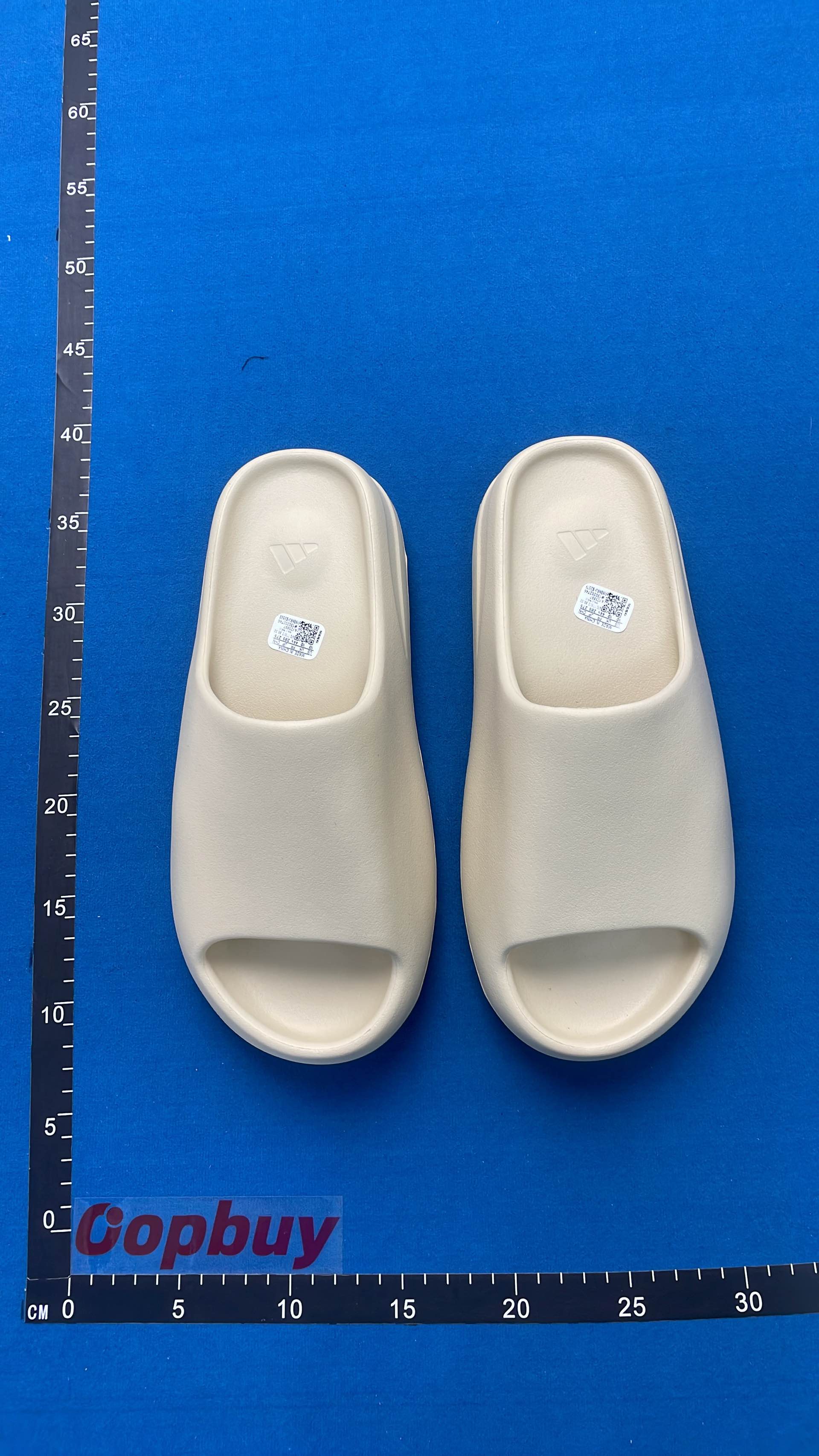 Yeezy Slide Sandals - Comfortable & Stylish Foam Slides in Multiple Colors