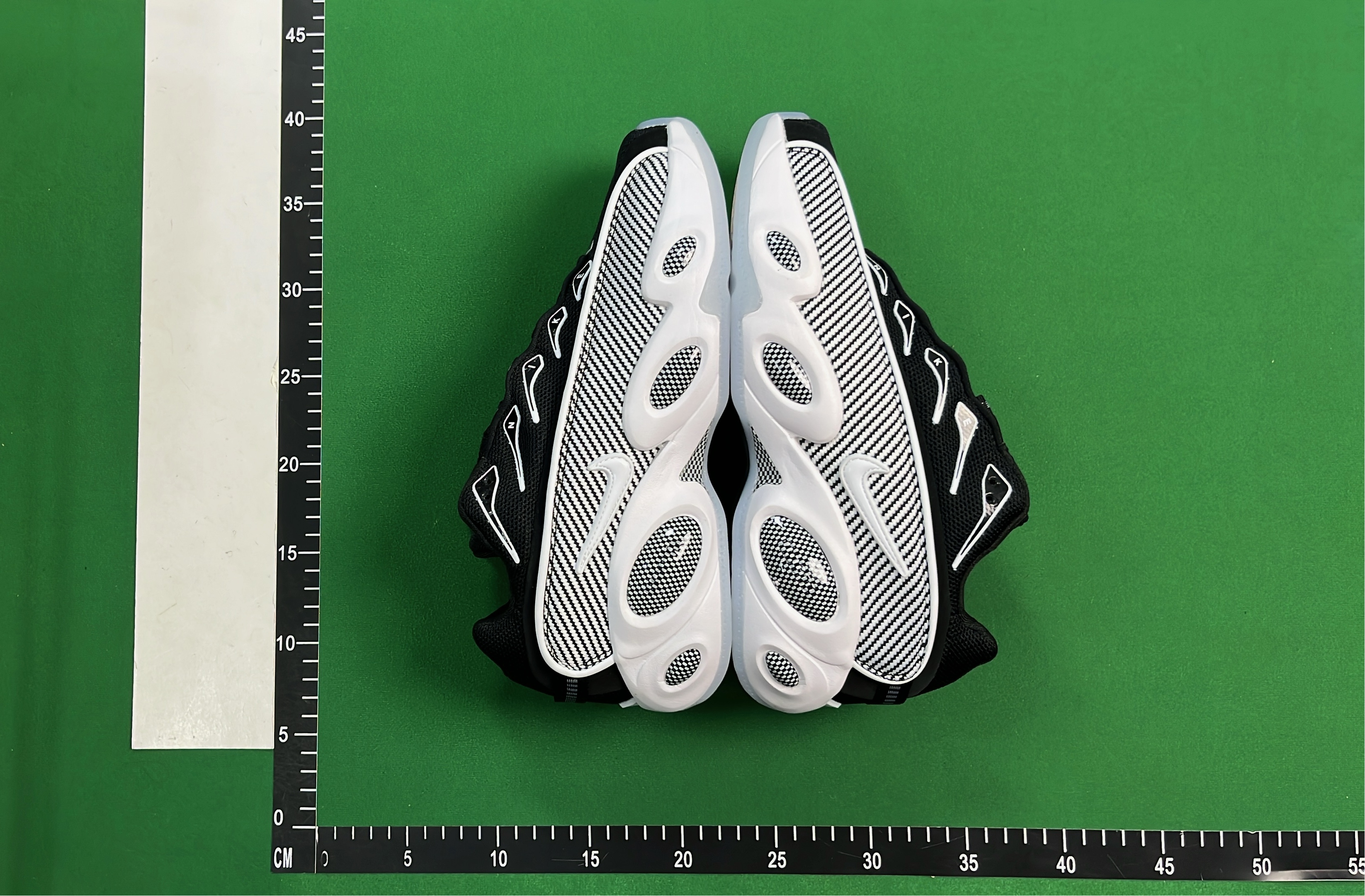 Nike Air Max Plus Neon Green Sneakers