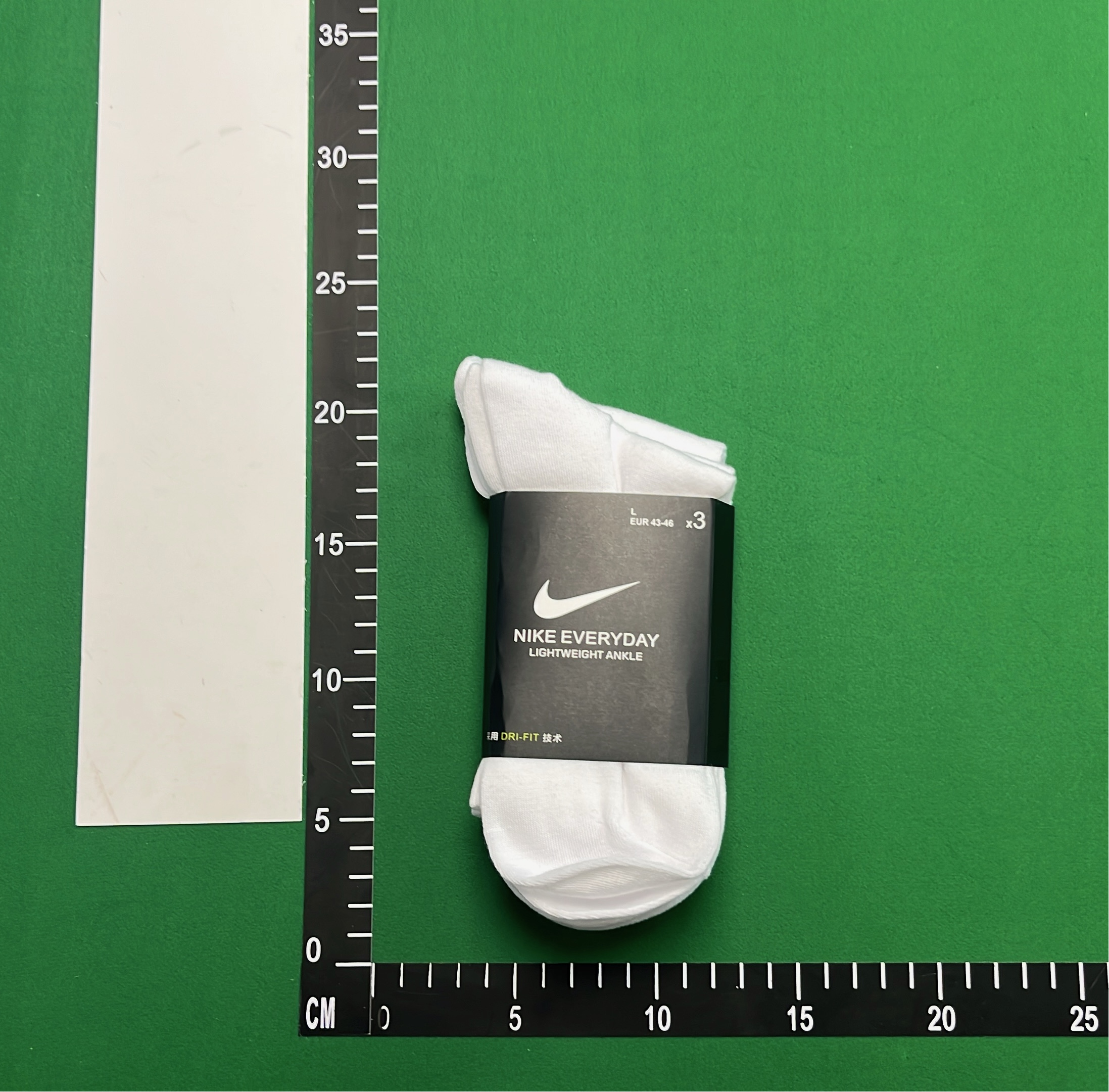 Nike Everyday Cushioned Crew Socks - Comfortable & Durable Athletic Socks
