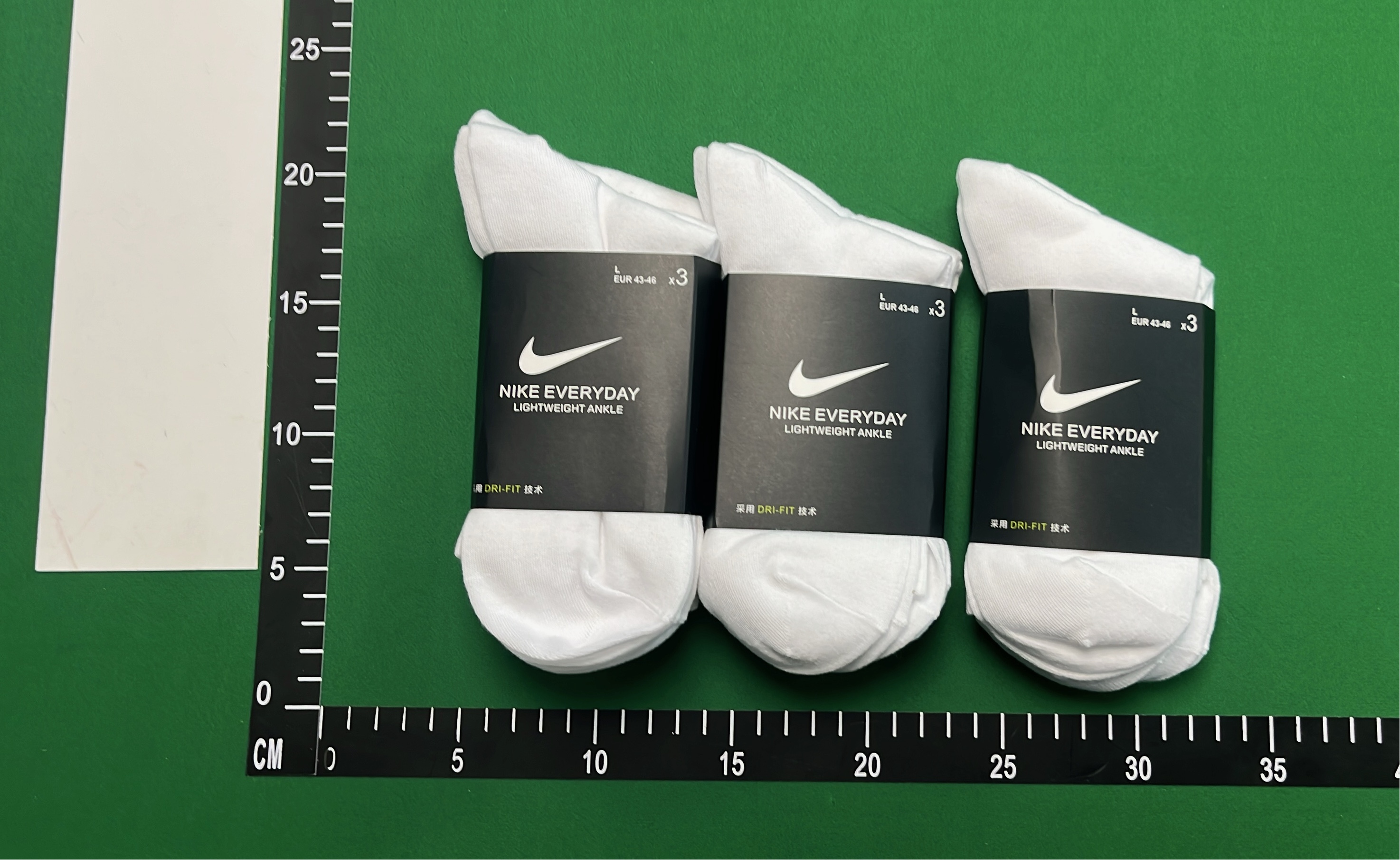 Nike Everyday Cushioned Crew Socks - Comfortable & Durable Athletic Socks