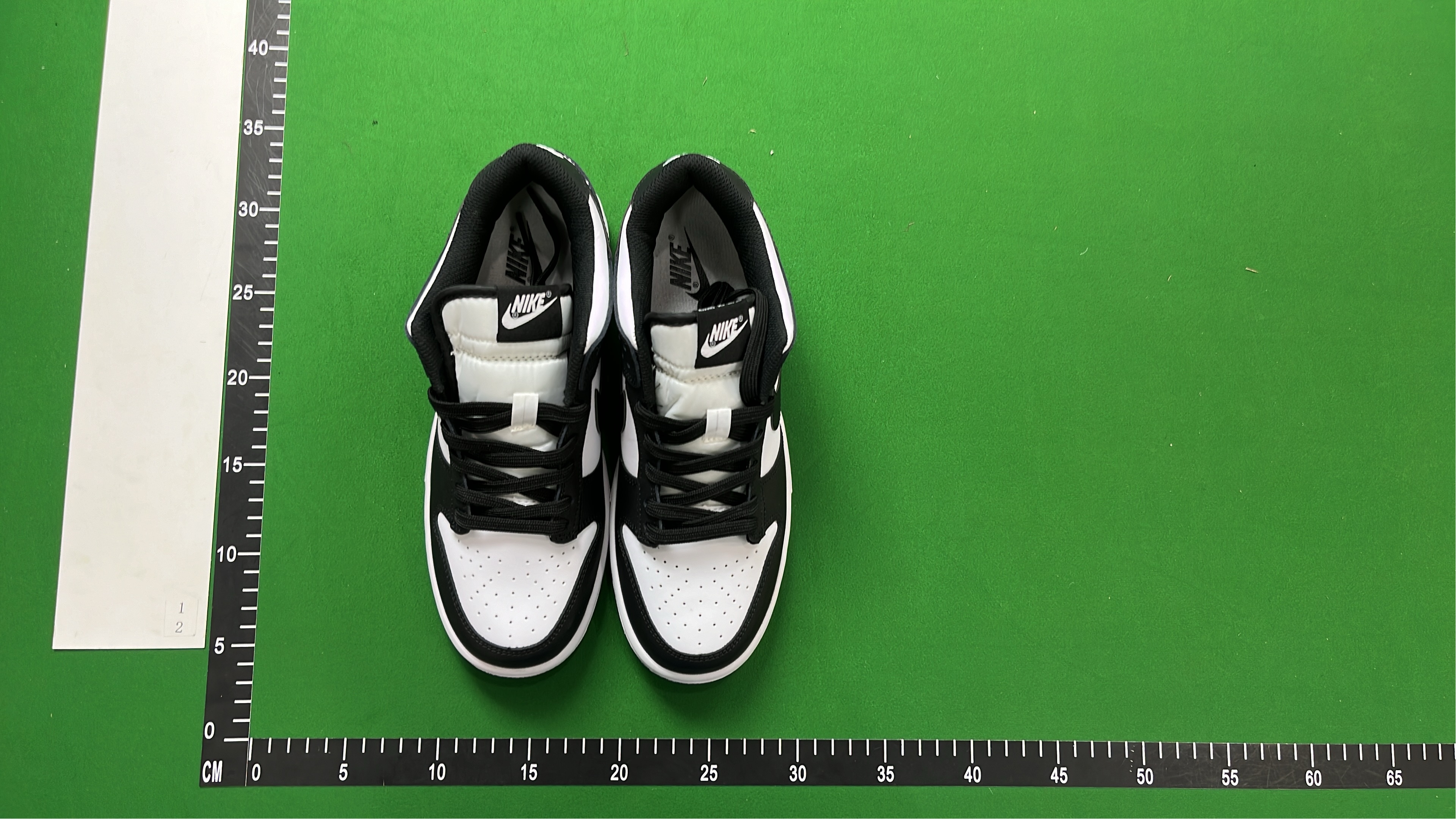 Nike Dunk Low Sneakers - Classic Street Style