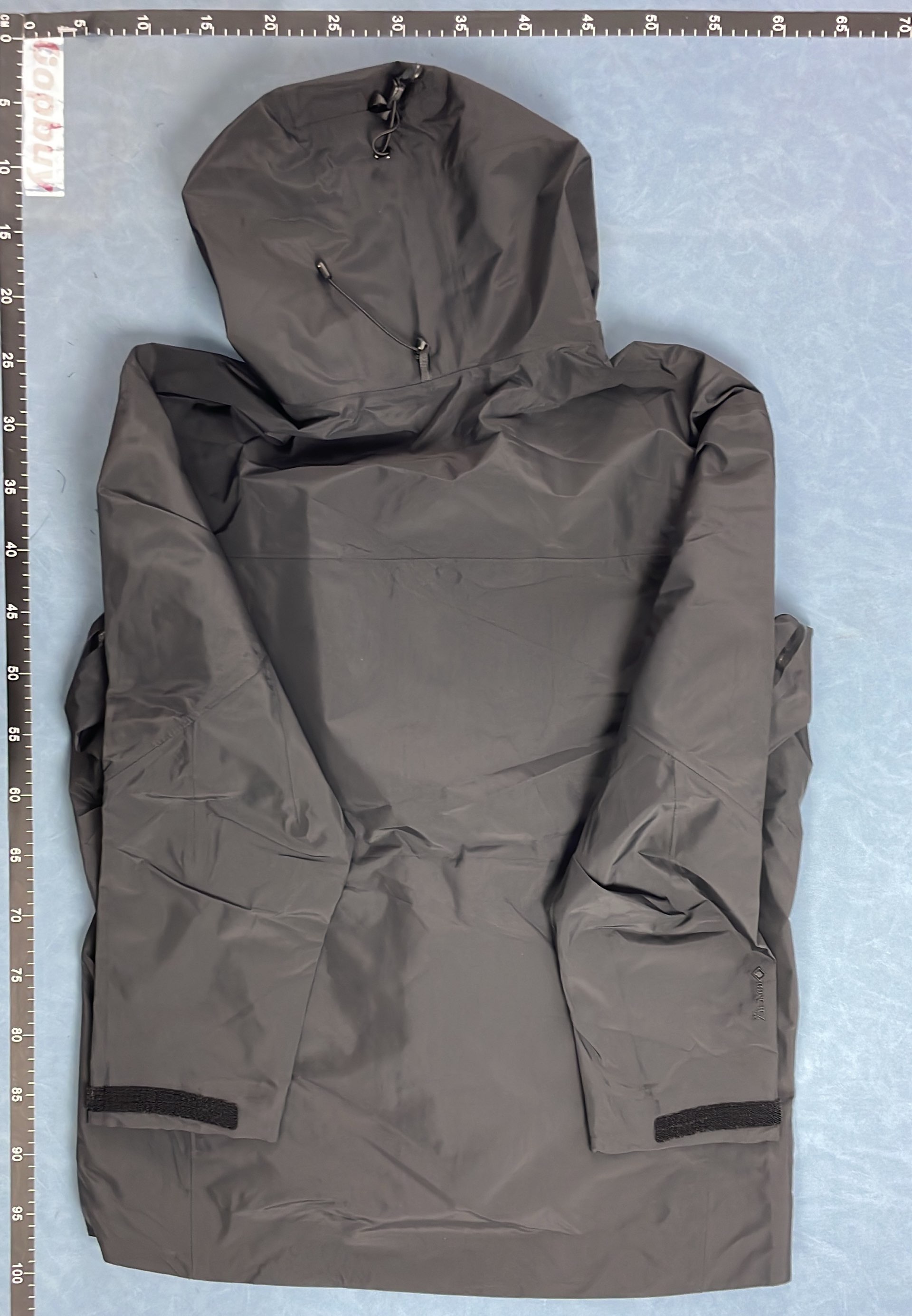 Men's Waterproof Hiking Jacket with Hood and Zippered Pockets