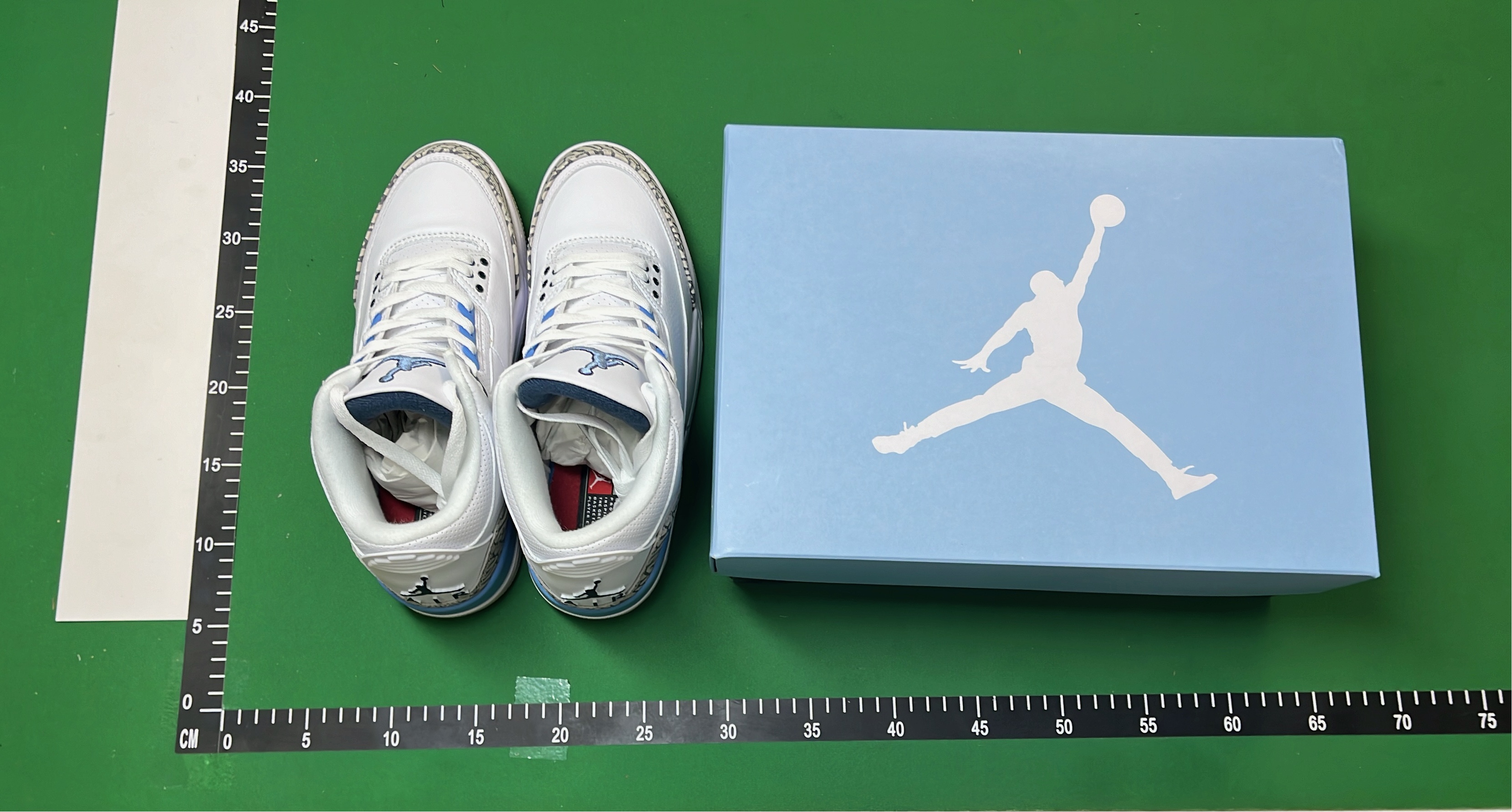 Air Jordan 3 Retro Sneakers - Classic Basketball Shoes
