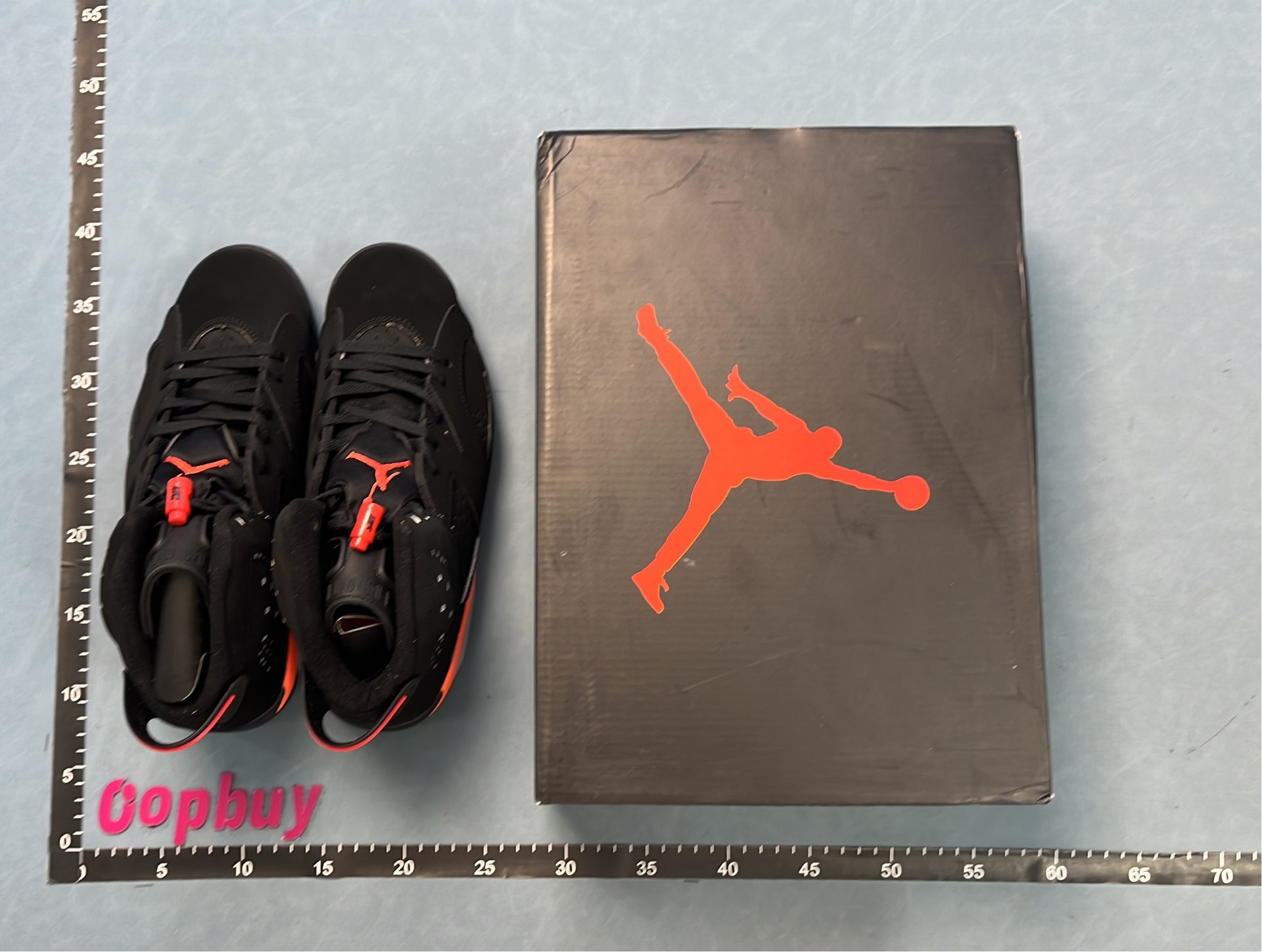 Air Jordan 6 Retro Shoes - Classic Basketball Sneakers