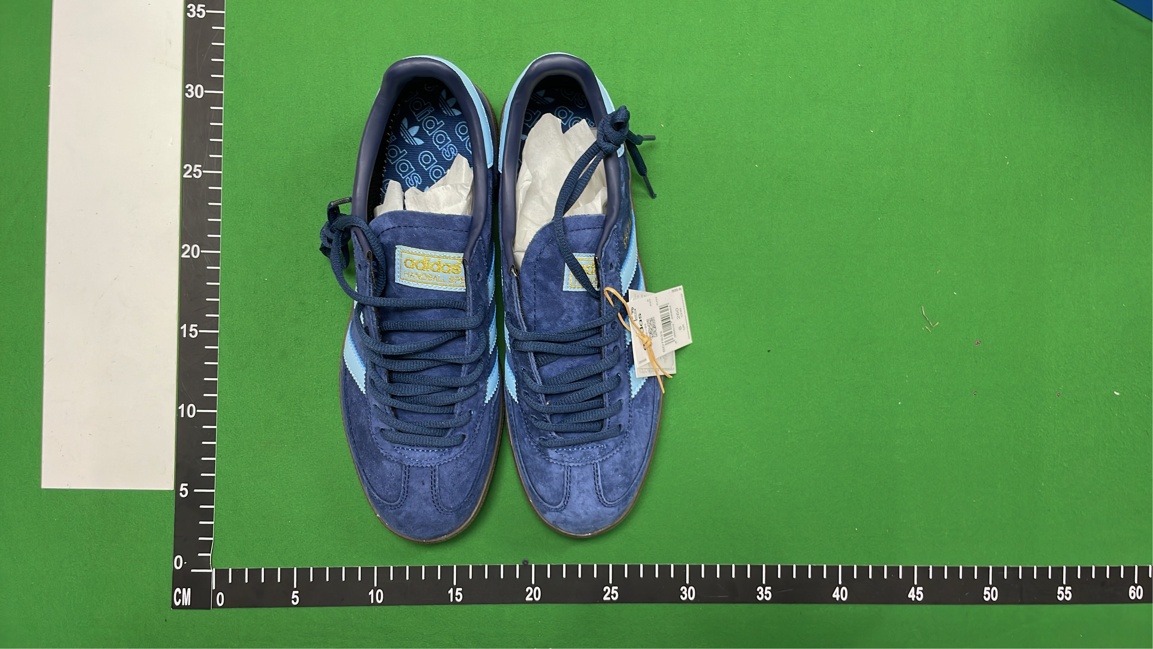 Adidas Samba Classic Sneakers - Vintage Style for Men and Women