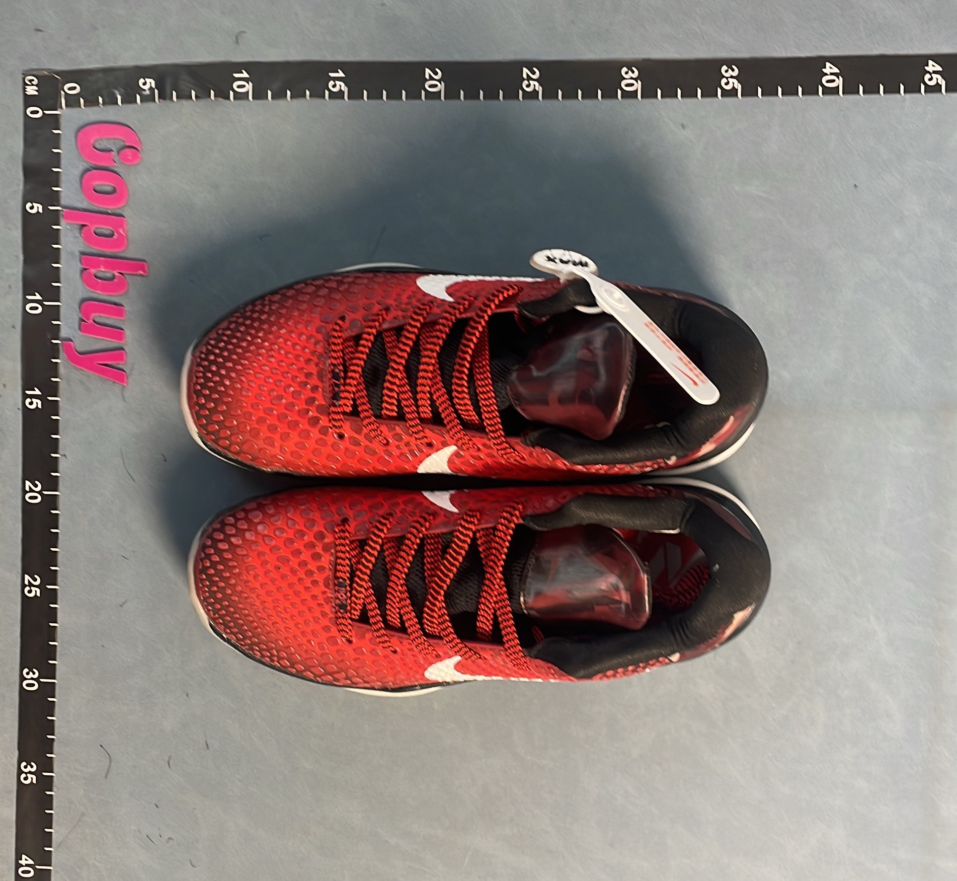 Nike LeBron 18 Basketball Shoes - Men's Performance Sneakers