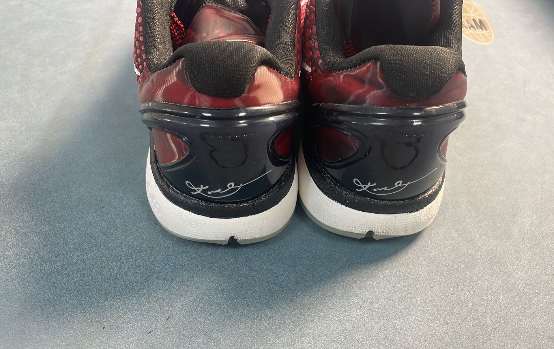 Nike LeBron 18 Basketball Shoes - Men's Performance Sneakers