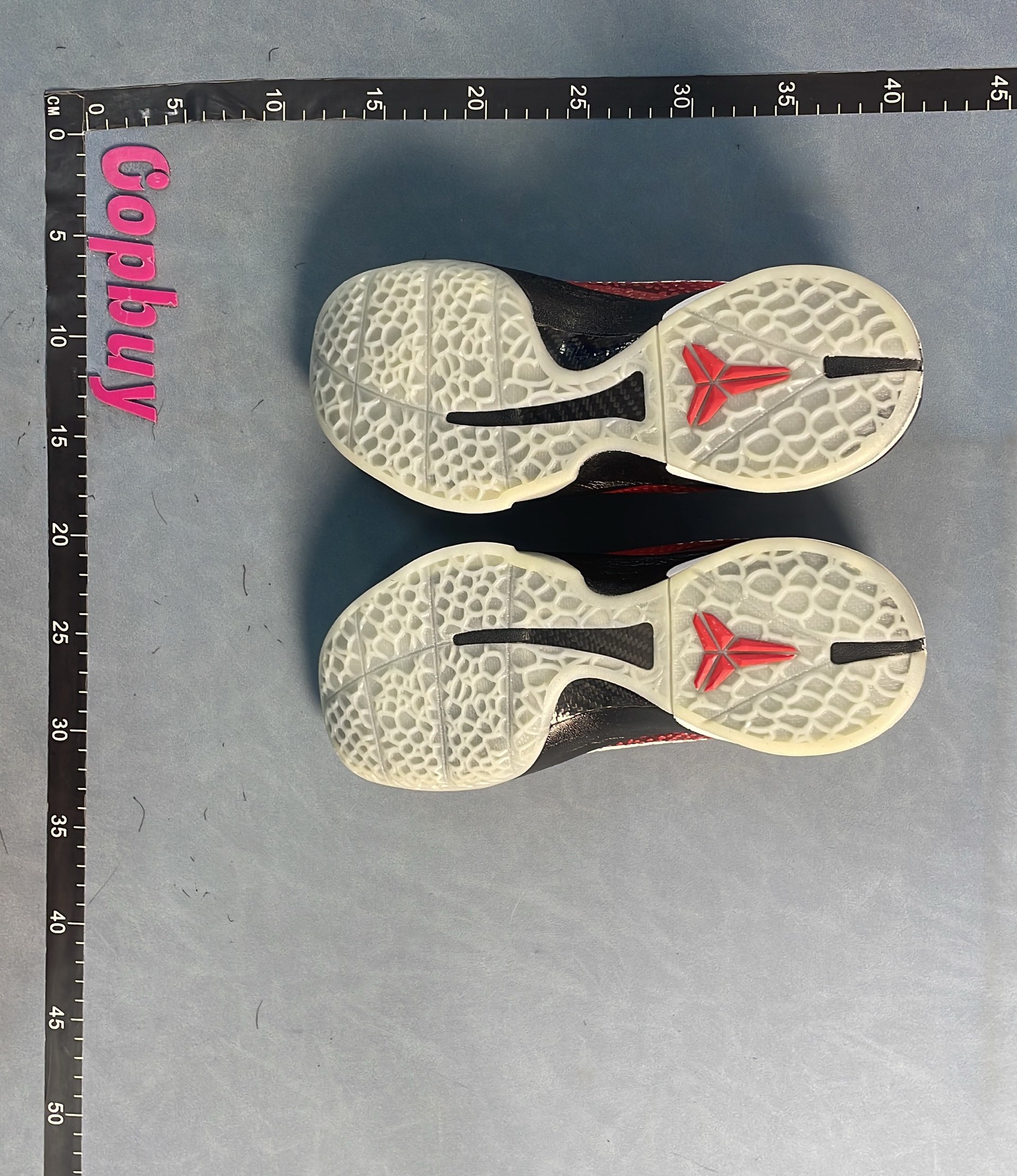 Nike LeBron 18 Basketball Shoes - Men's Performance Sneakers