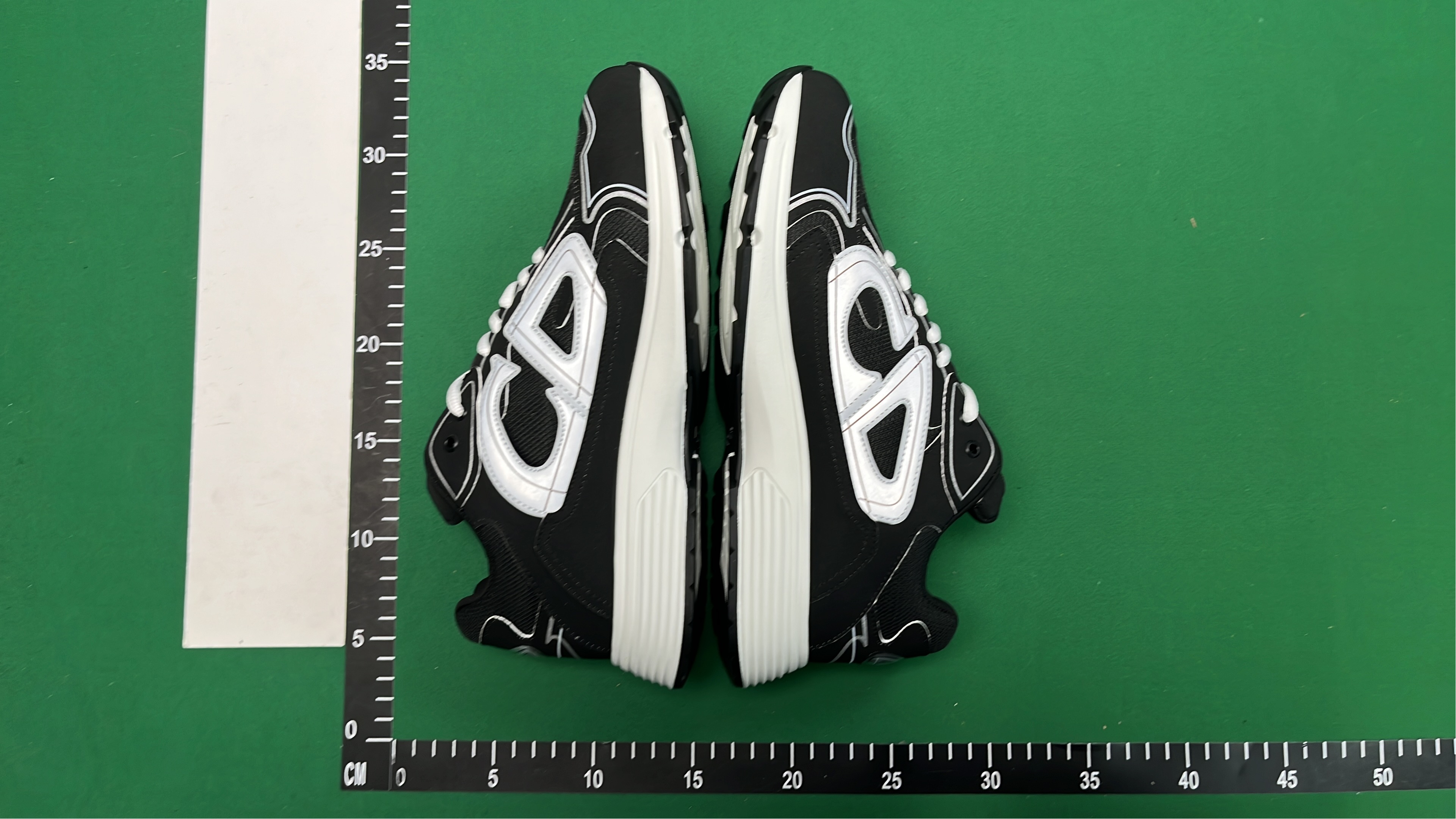 CD Brand Fashion Sneakers for Men and Women - Trendy Athletic Shoes