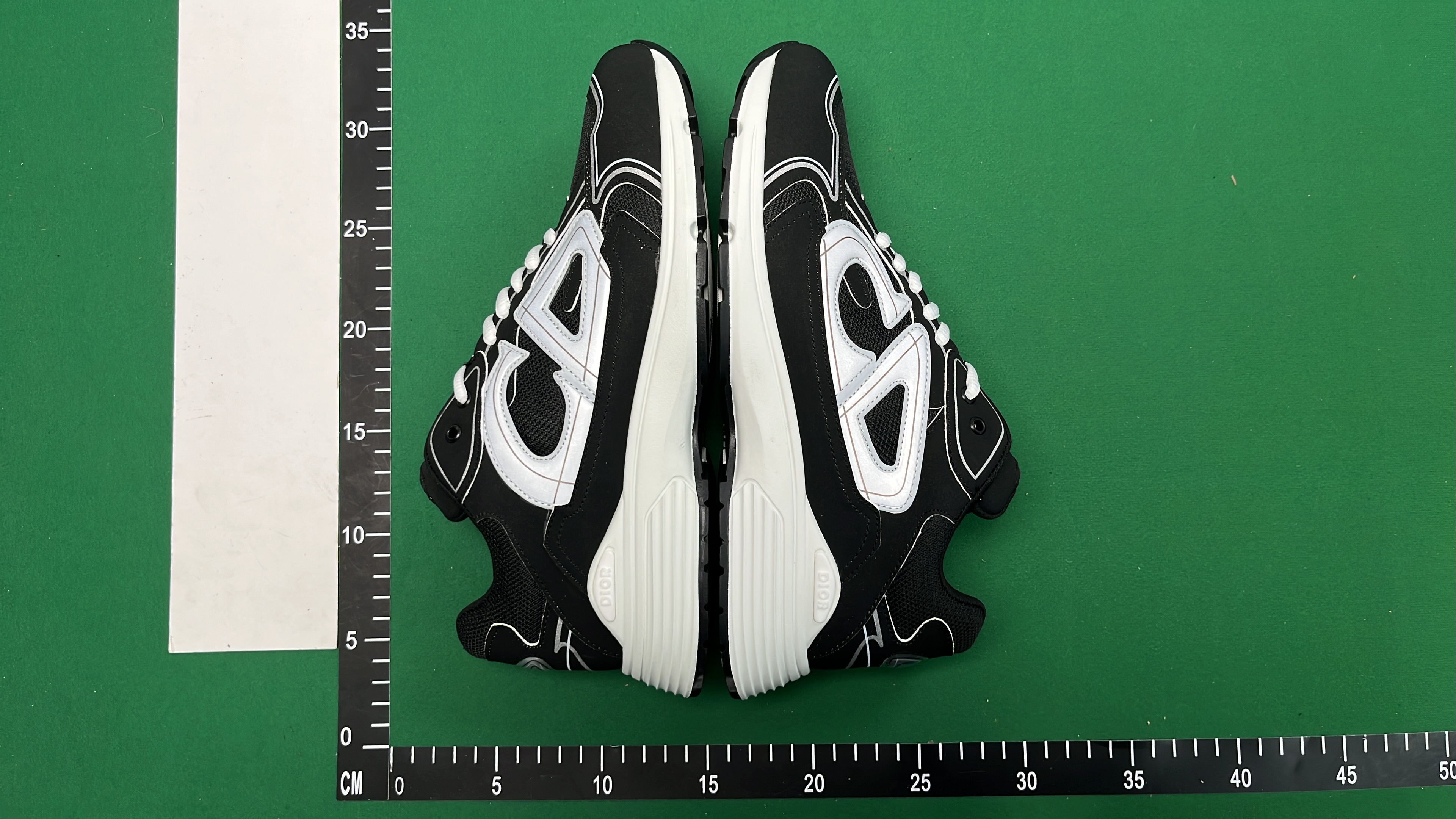 CD Brand Fashion Sneakers for Men and Women - Trendy Athletic Shoes