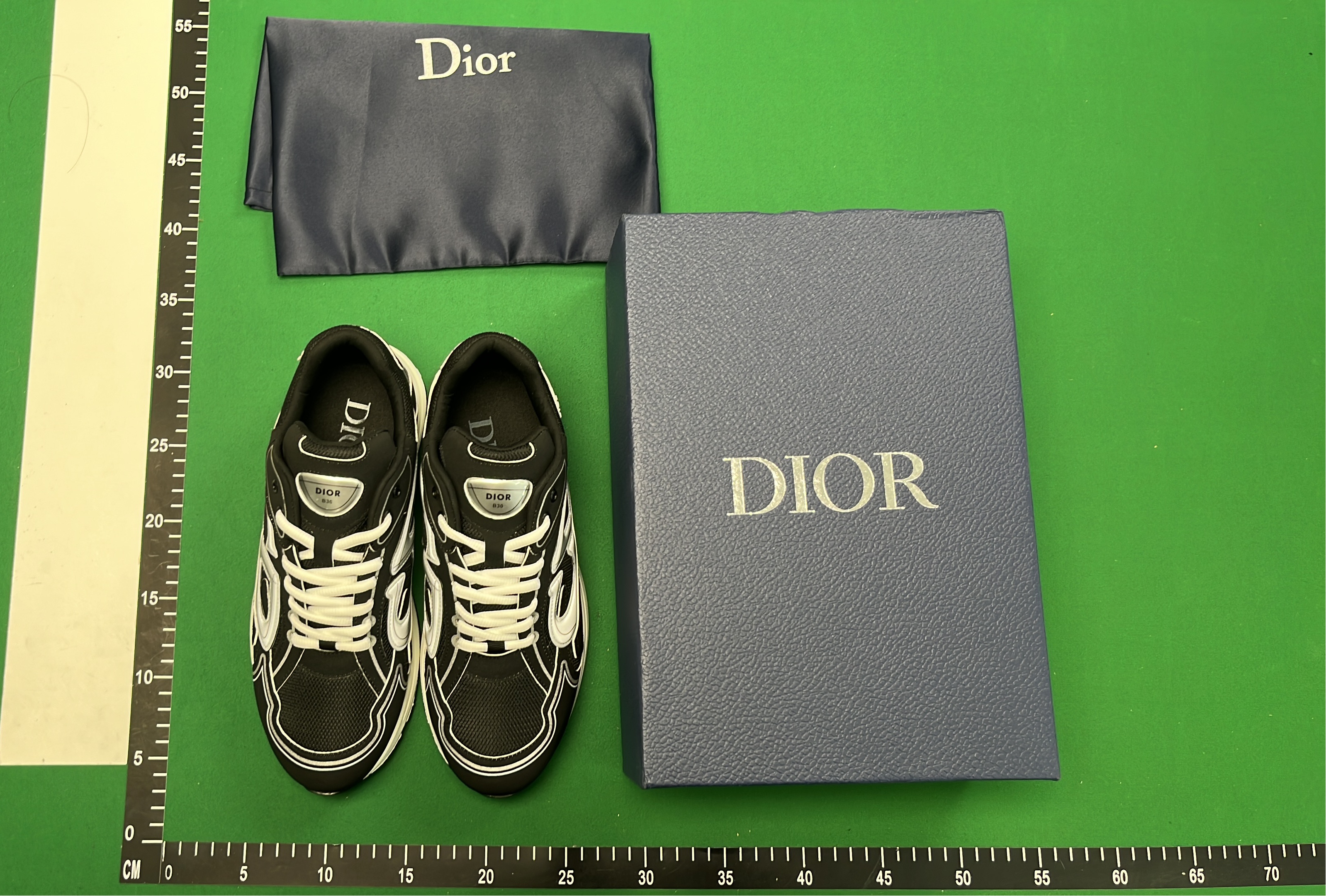 CD Brand Fashion Sneakers for Men and Women - Trendy Athletic Shoes