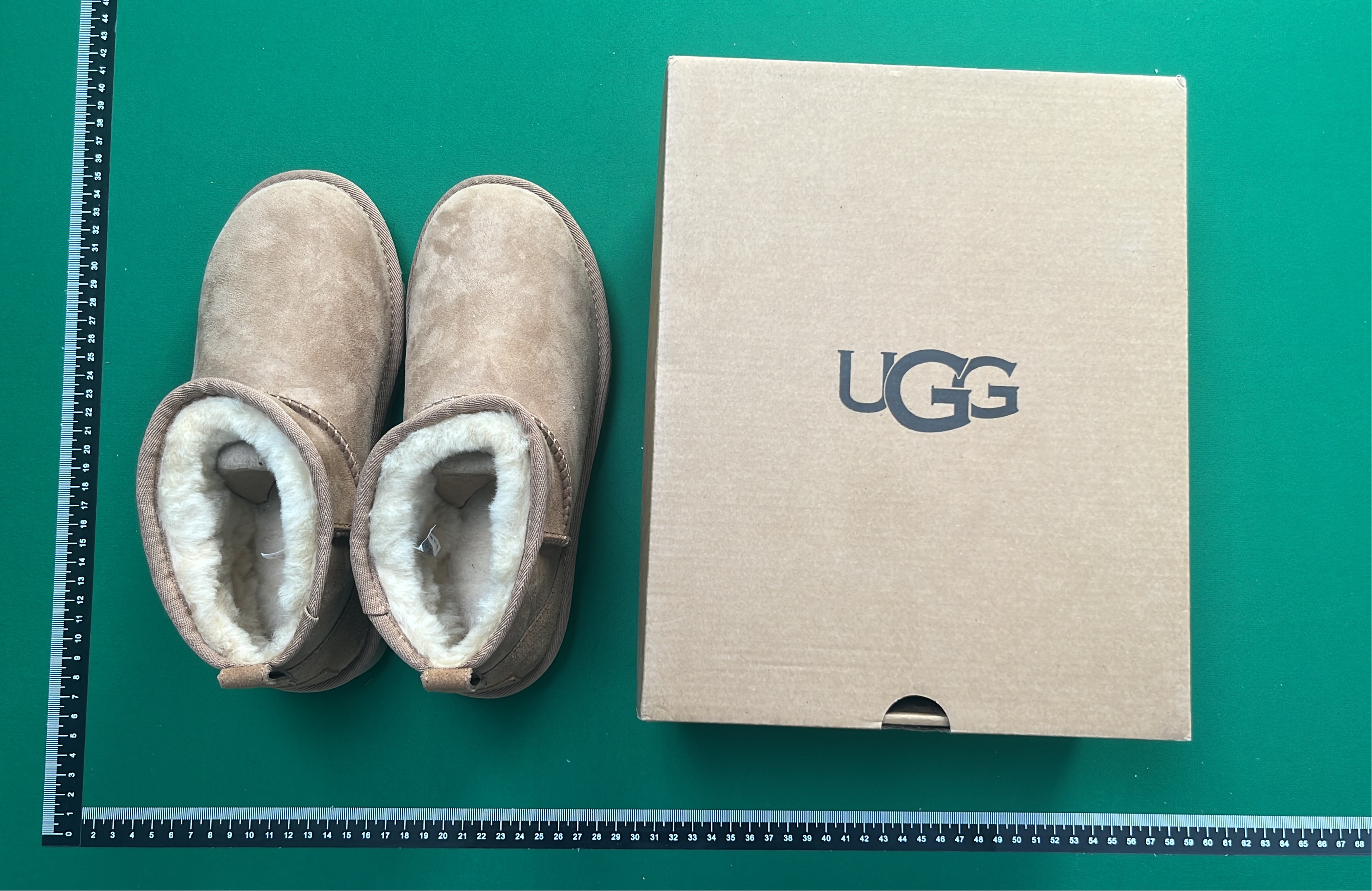 UGG Classic Mini Boots Women's Shearling Lined Winter Shoes