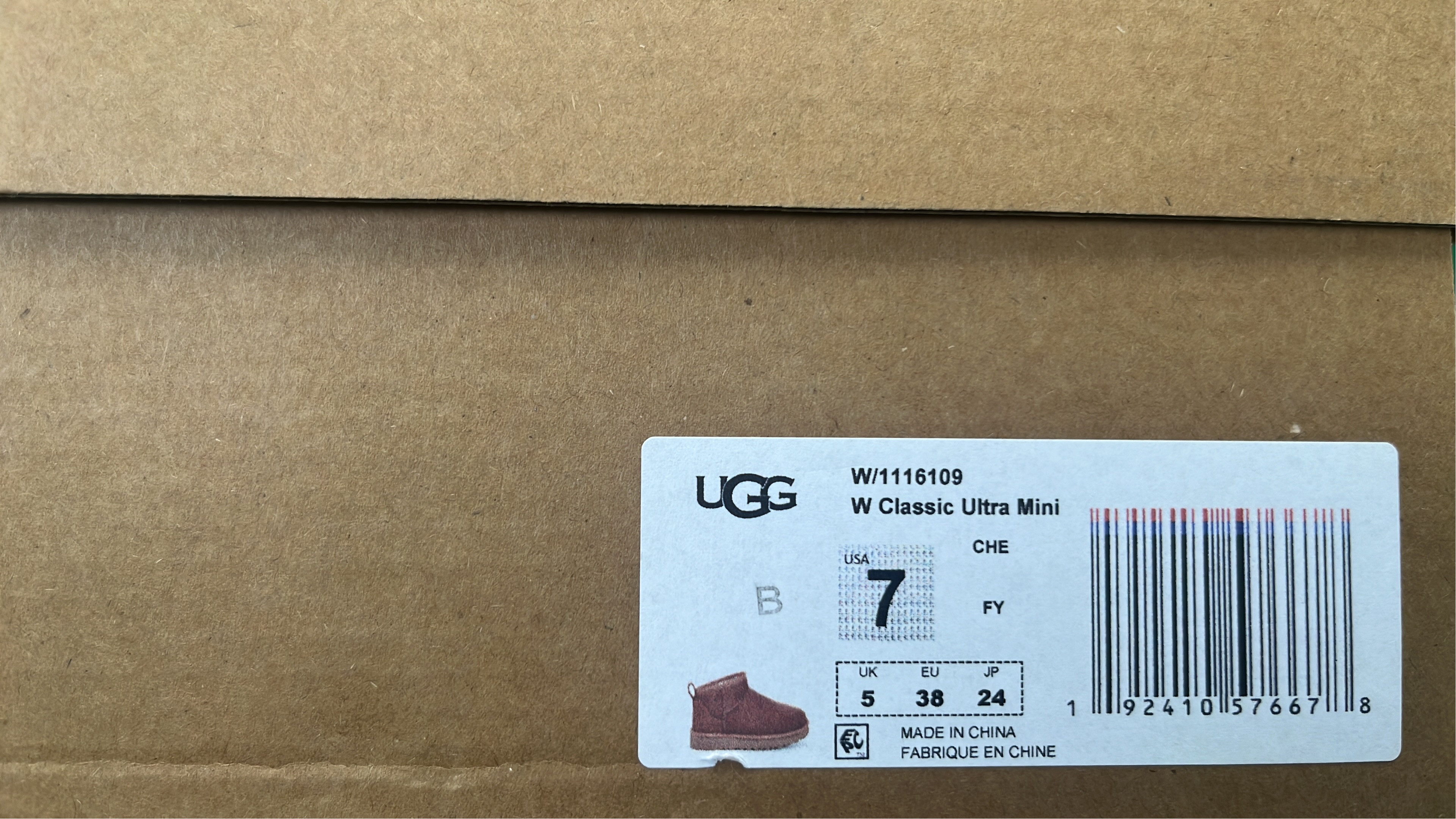 UGG Classic Mini Boots Women's Shearling Lined Winter Shoes