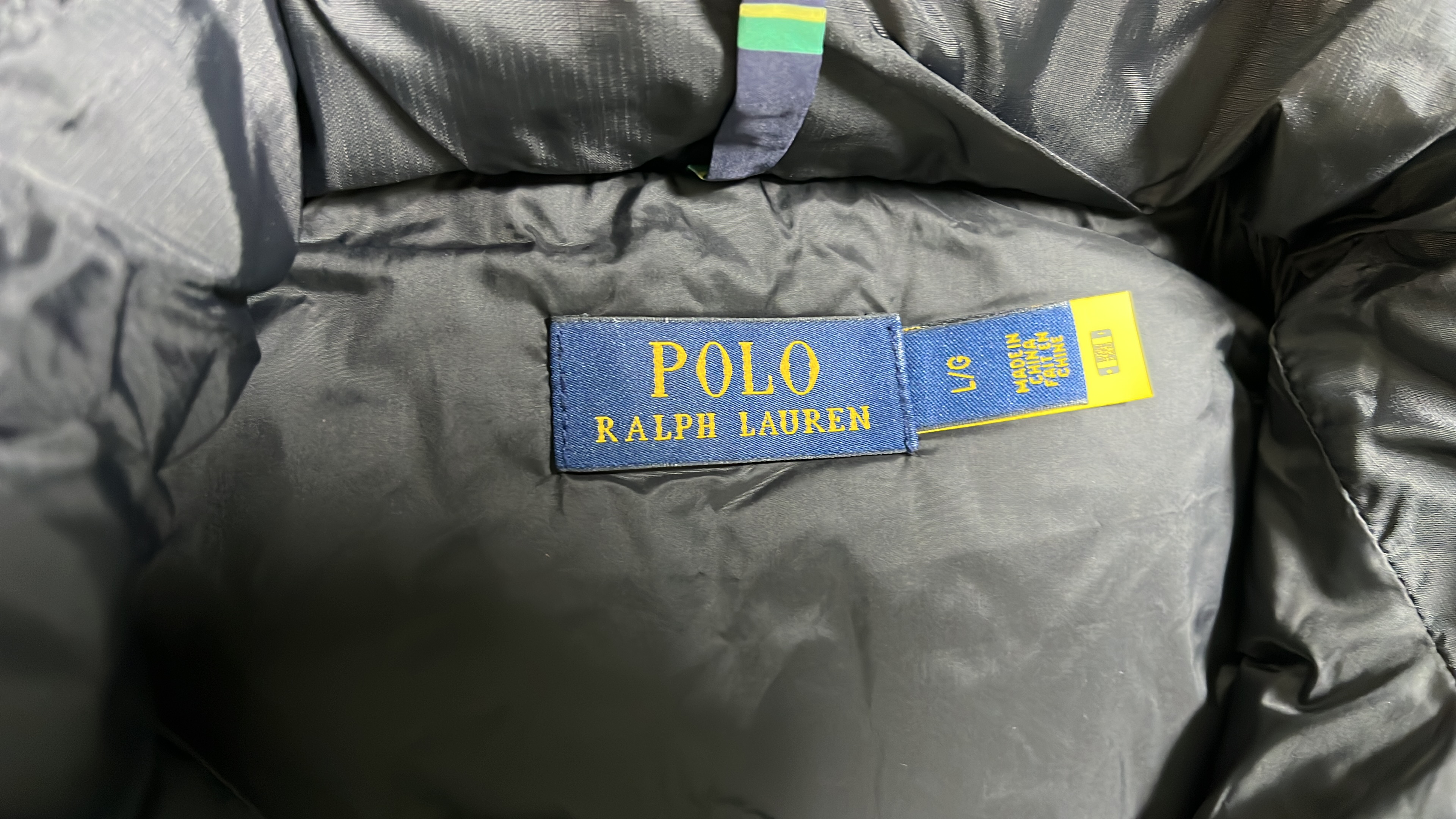 Puffer Jacket with Hood for Winter Warmth
