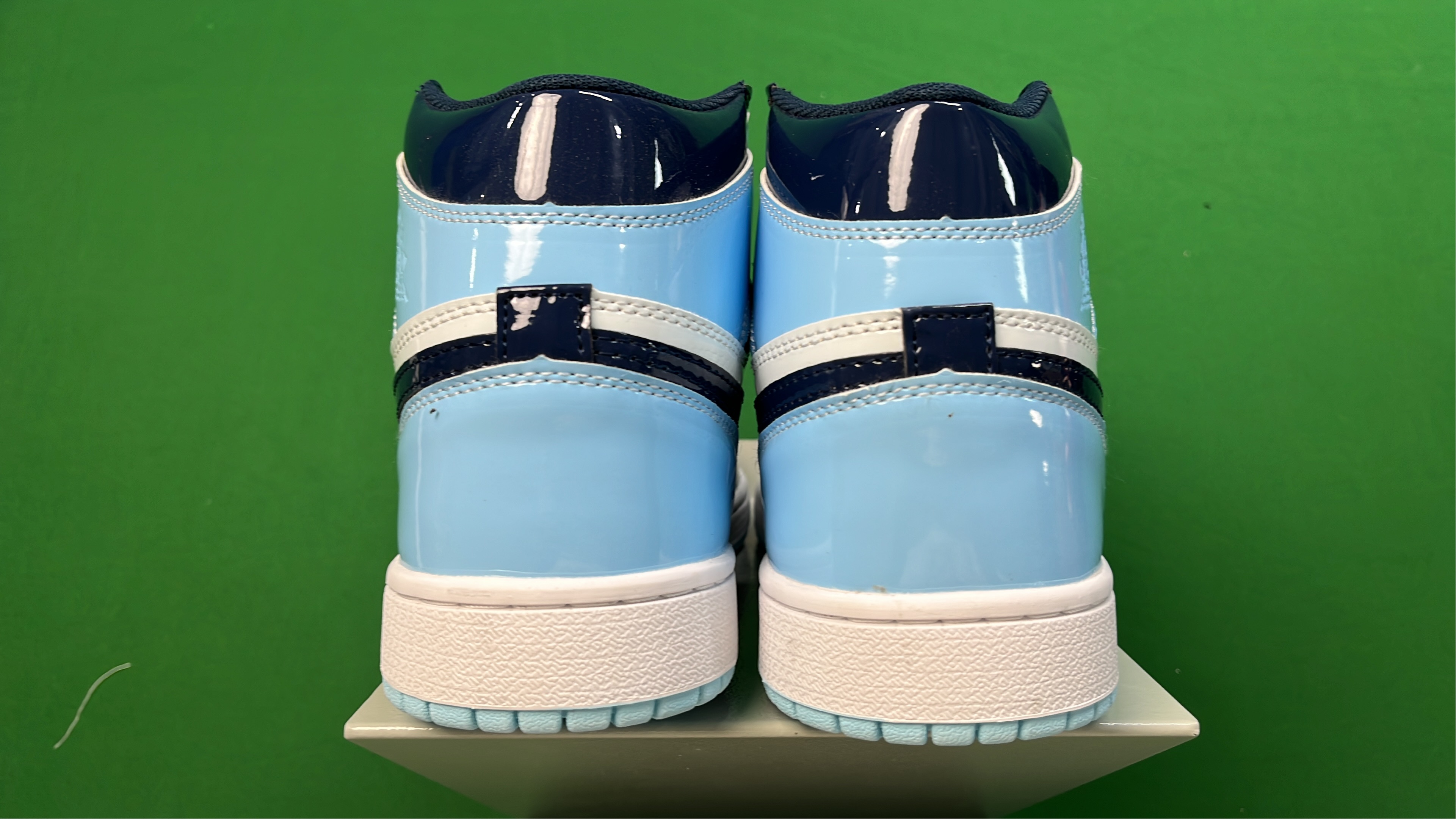 Air Jordan 1 High OG Sneakers Collection
