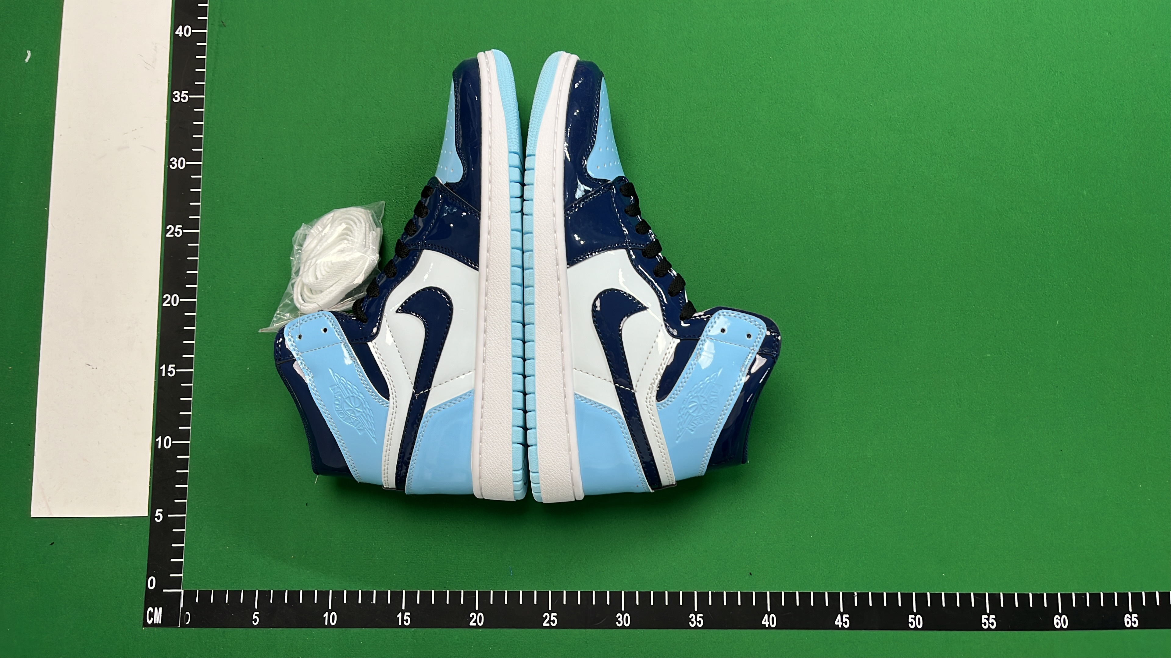 Air Jordan 1 High OG Sneakers Collection